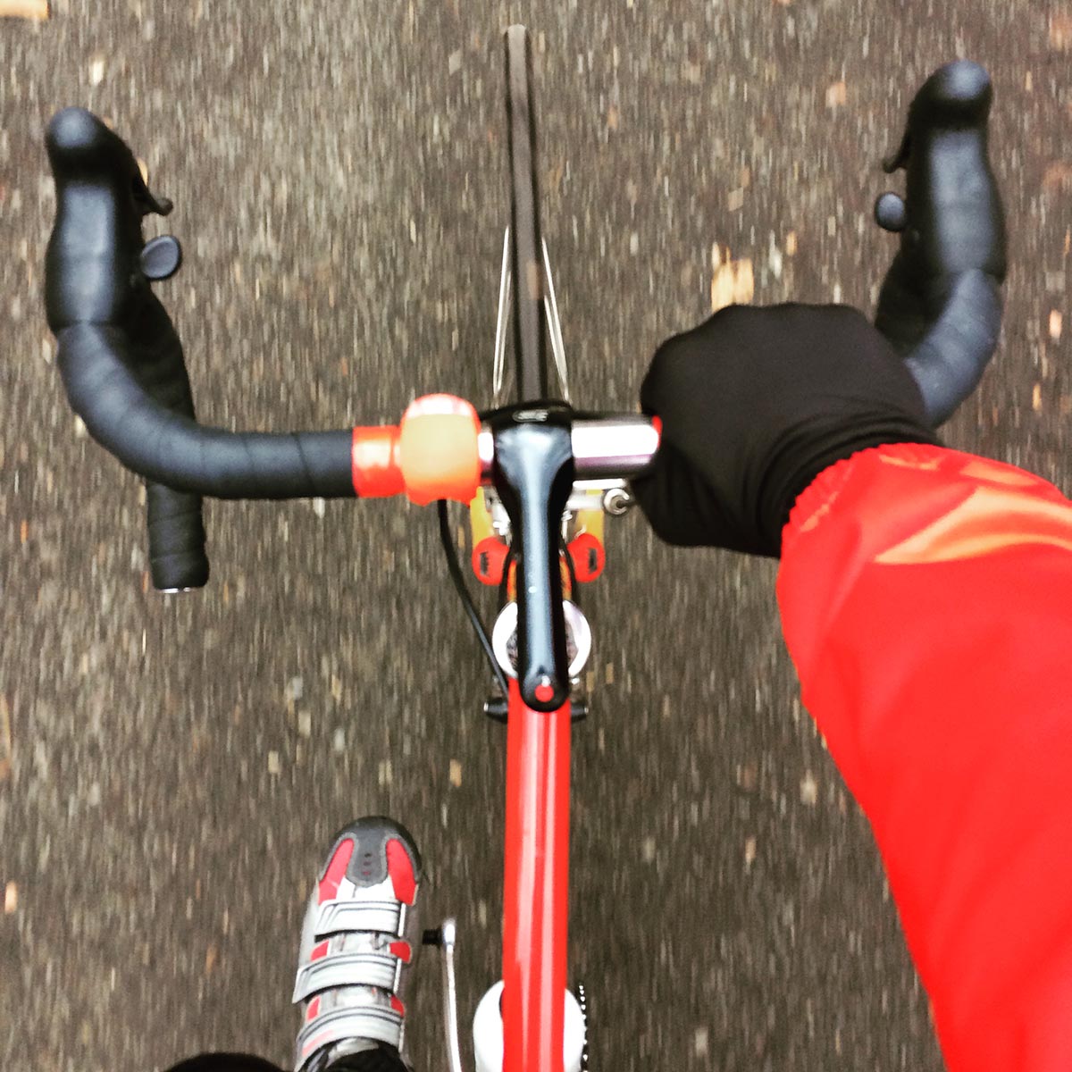 Езда на велосипеде в ветер