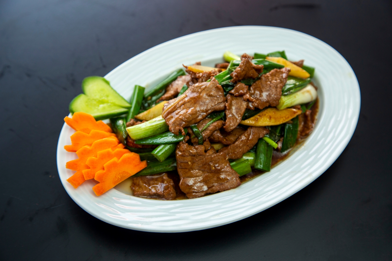 Стручковая фасоль с говядиной и соусом терияки