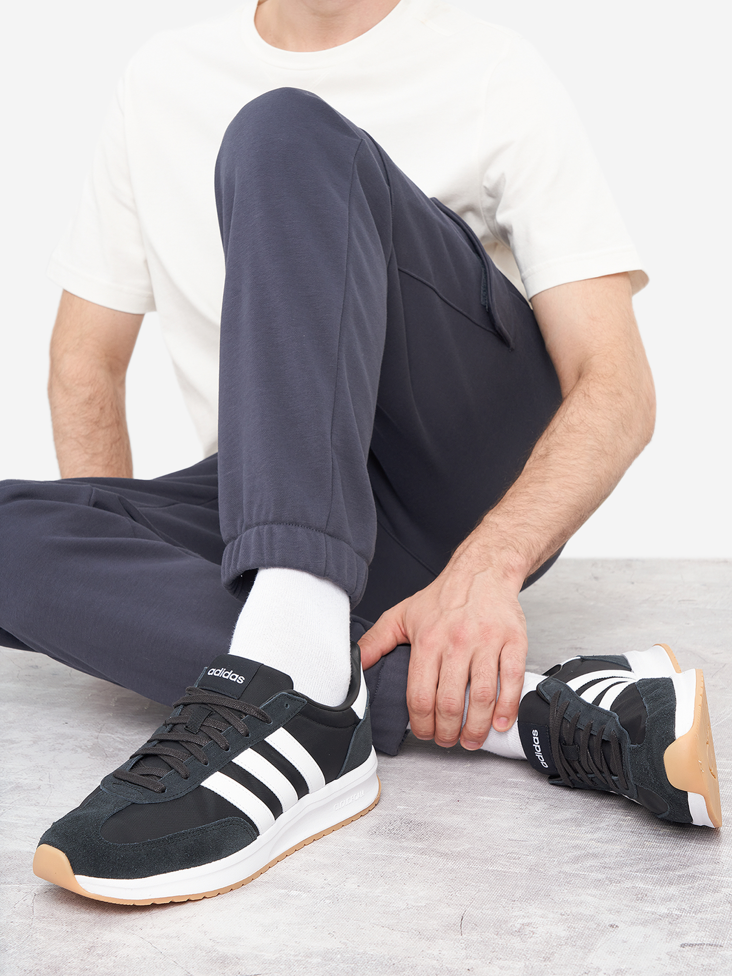 Изображение товара Мужские кроссовки adidas Run 70 S 2.0 экологичные стильные