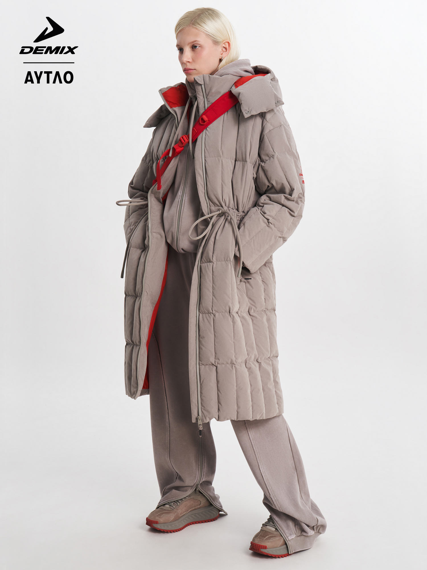 

Пуховик женский оверсайз Demix x AYTΛO, Бежевый