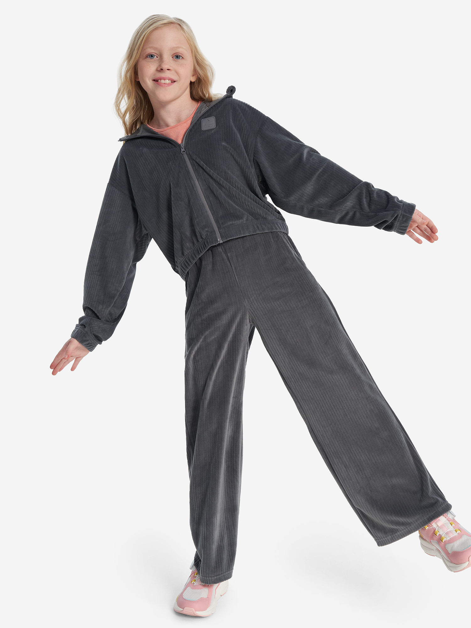 

Костюм для девочек Demix, Серый