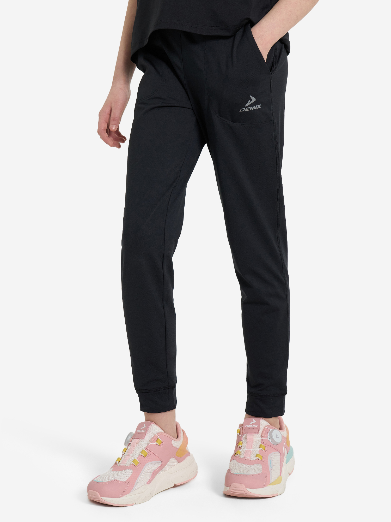 Изображение товара Детские спортивные брюки Demix для активного отдыха и тренировок