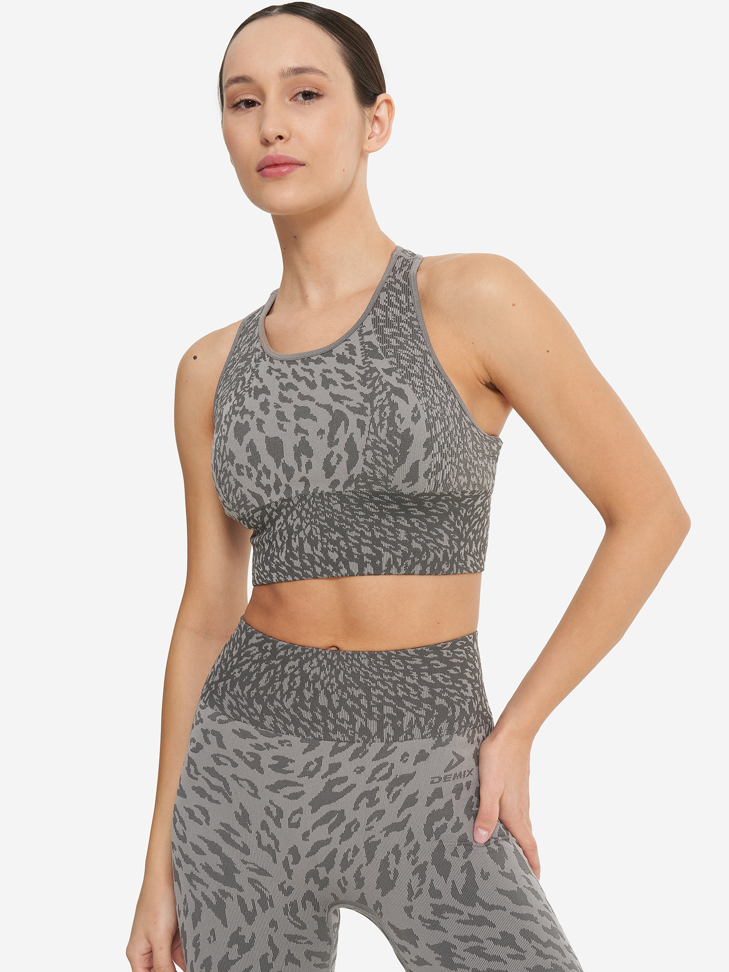 

Топ бра спортивный Demix HighFlow Seamless Longline, Серый