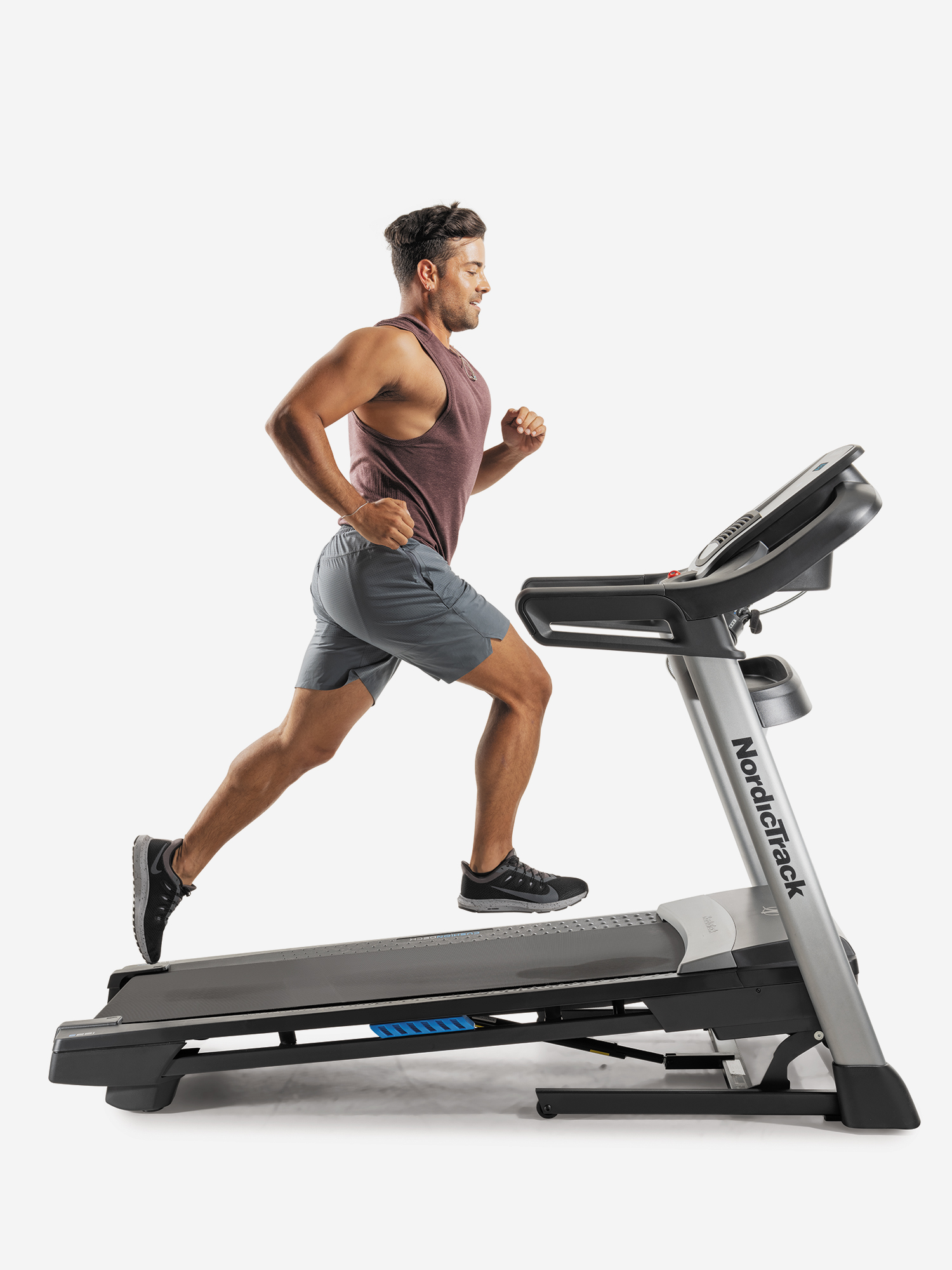 

Беговая дорожка NordicTrack S25, Черный