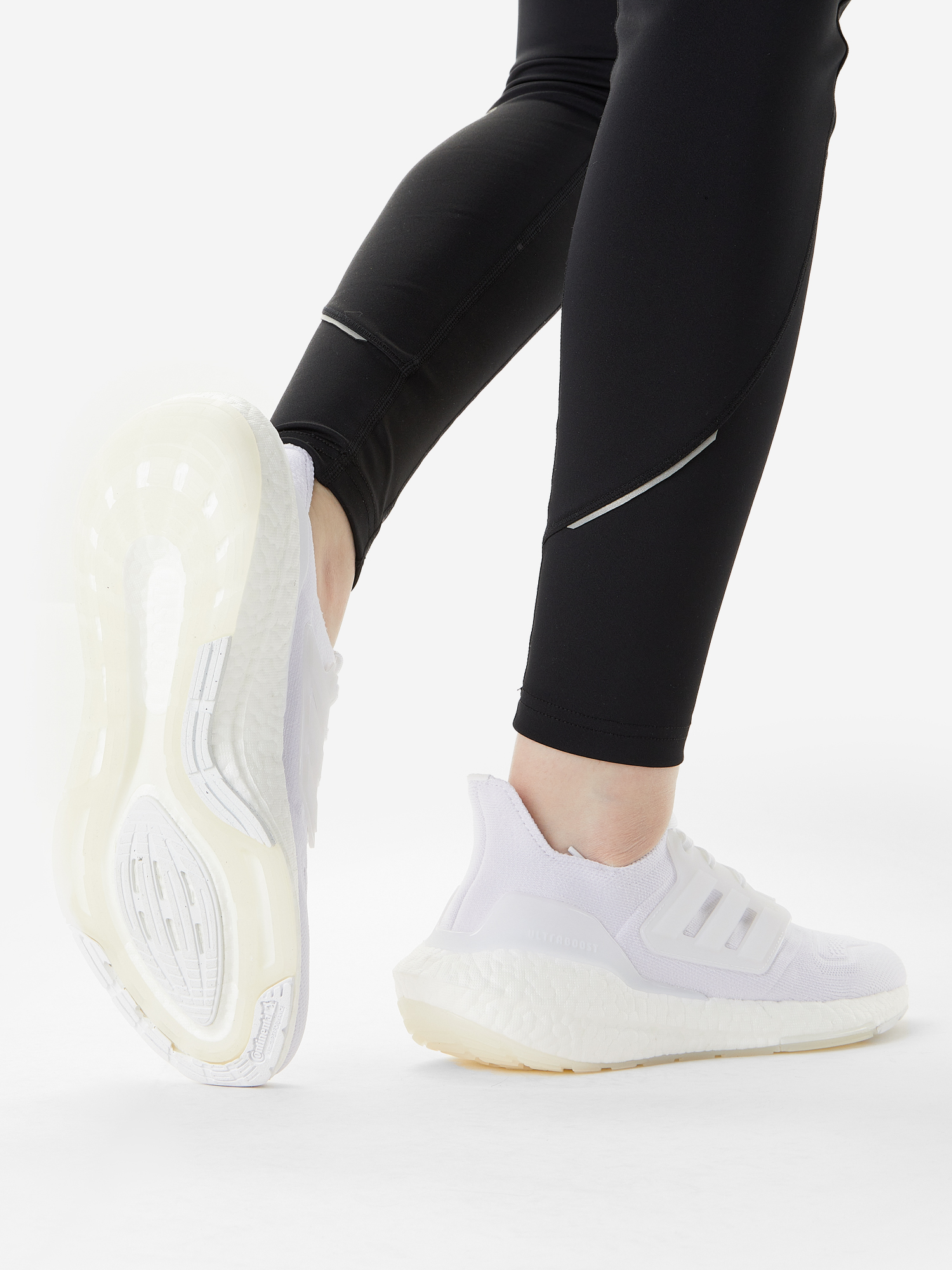 Кроссовки женские adidas Ultraboost 22, Белый