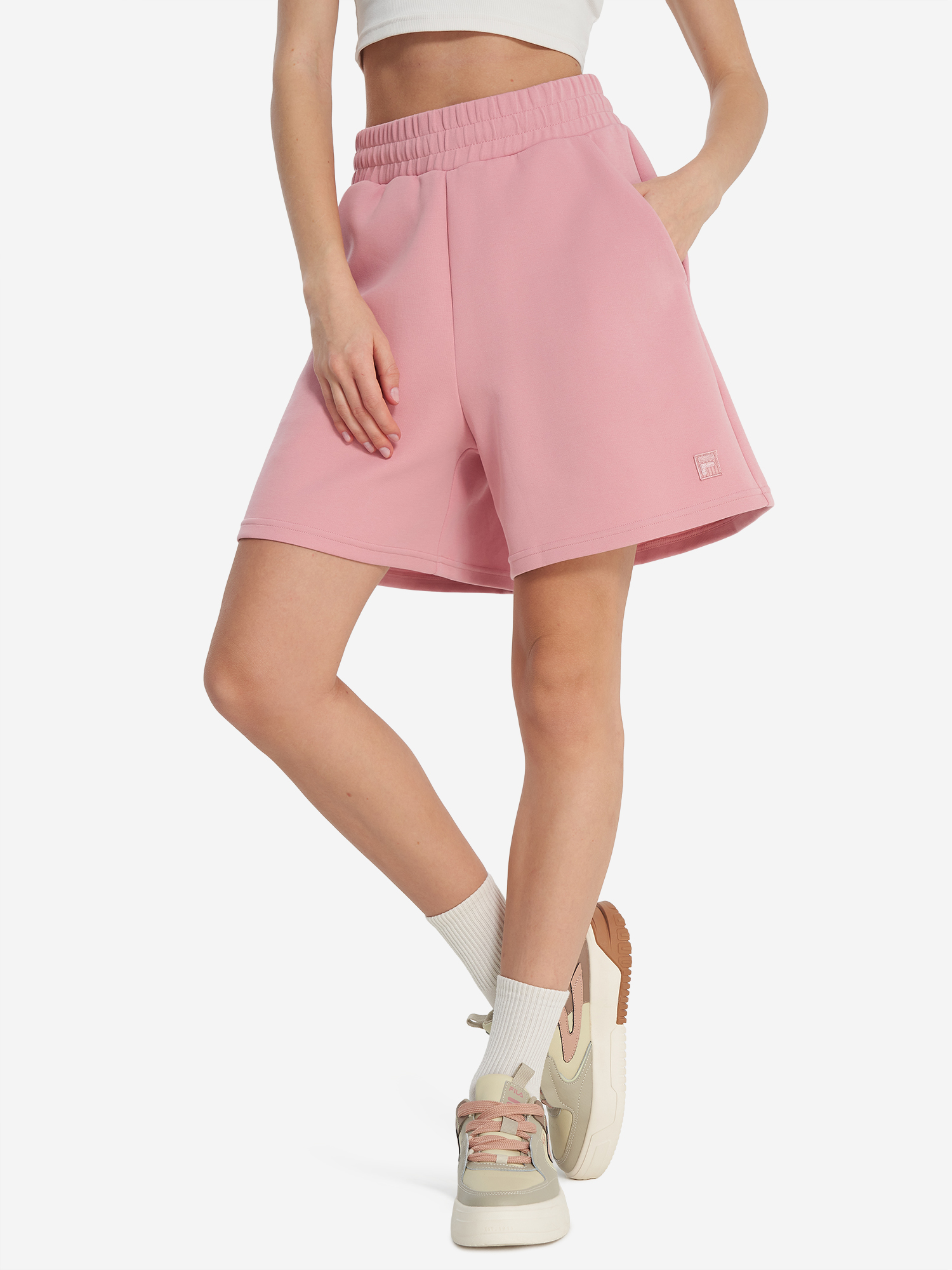 Изображение товара Женские спортивные шорты FILA летние свободный покрой средней длины