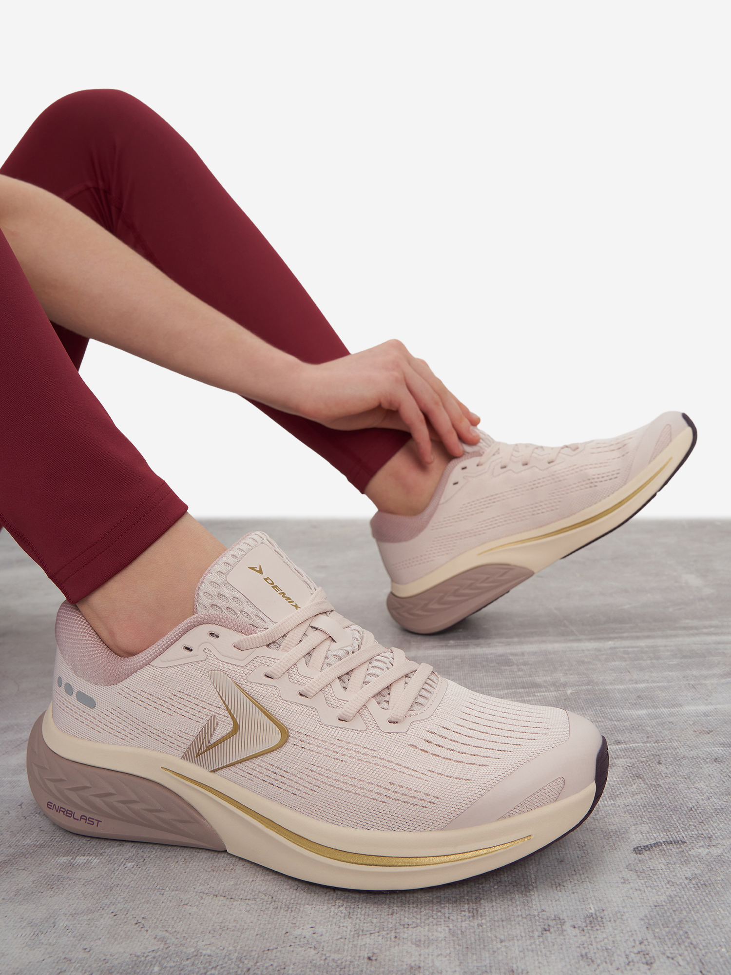 Изображение товара Женские кроссовки Demix Pulsar Enrblast 3 для бега и спорта лето