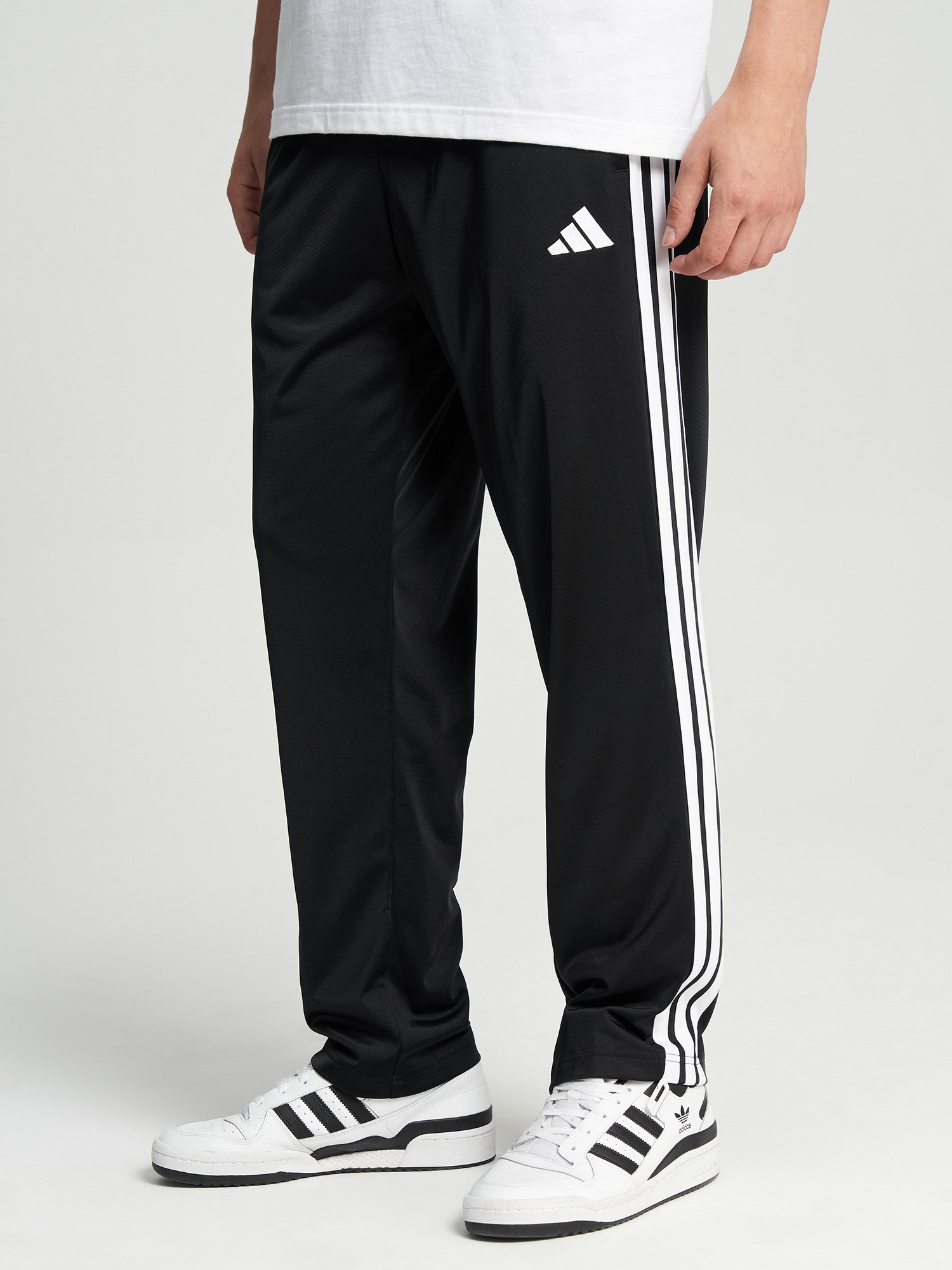 Изображение товара Брюки мужские adidas Изображение товара Брюки мужские adidas