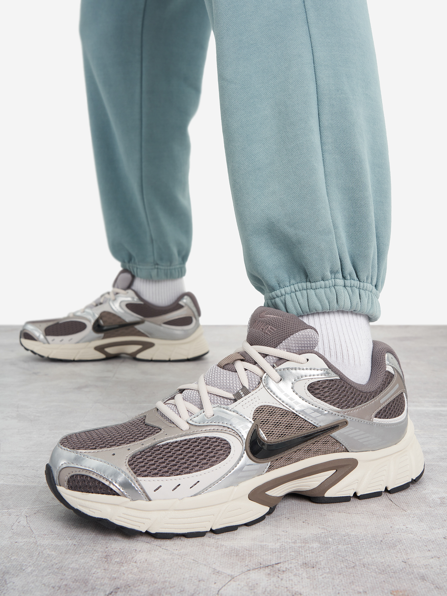 Кроссовки Nike V5 Rnr, коричневый, арт. hj5228n06-200