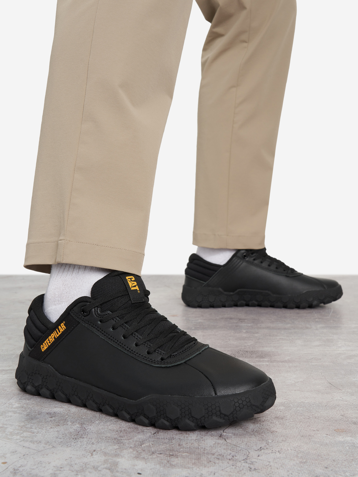 

Кроссовки мужские Caterpillar Hex +, Черный