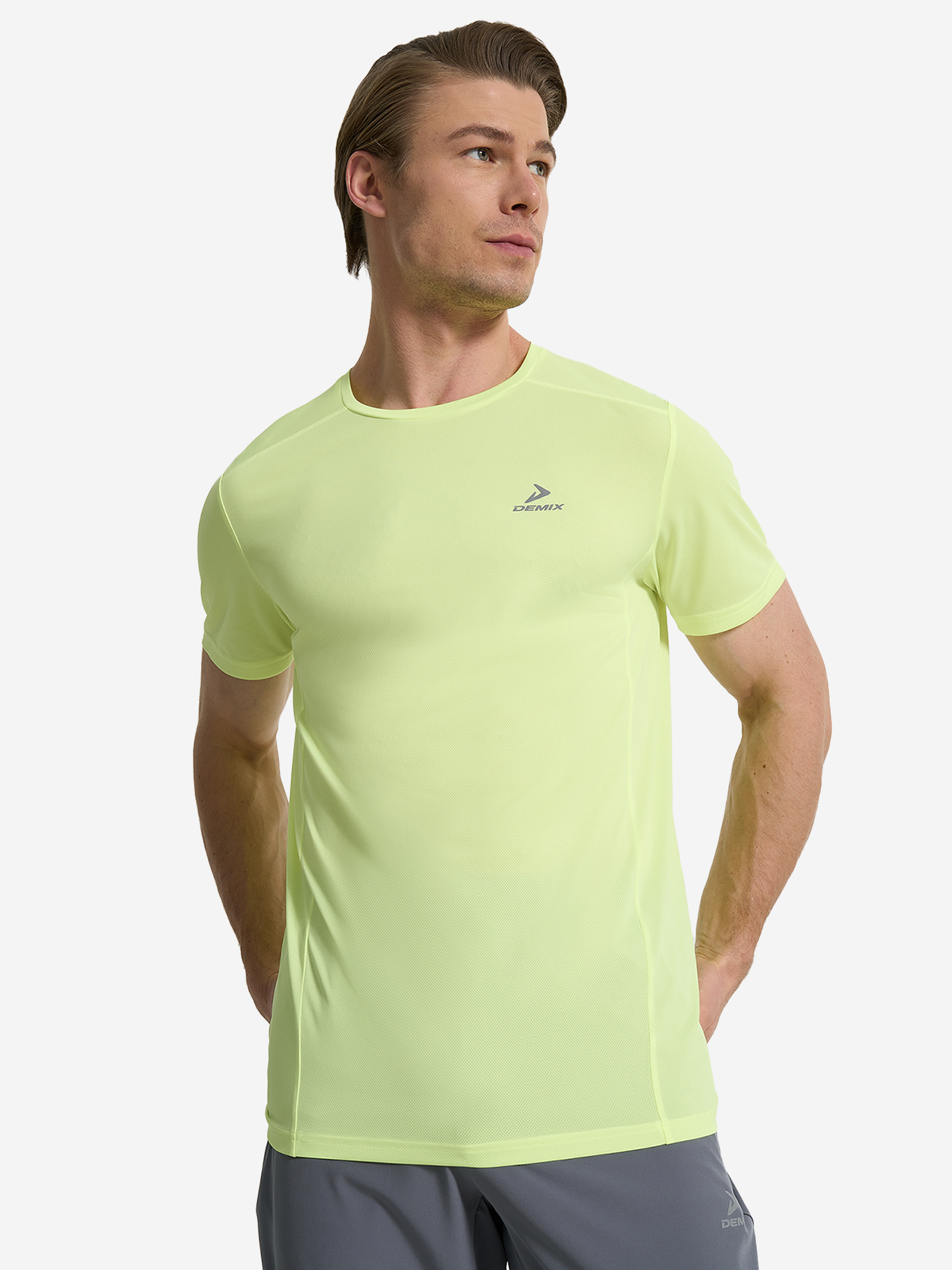 Изображение товара Мужская спортивная футболка Demix для бега с технологией MOVI WICK