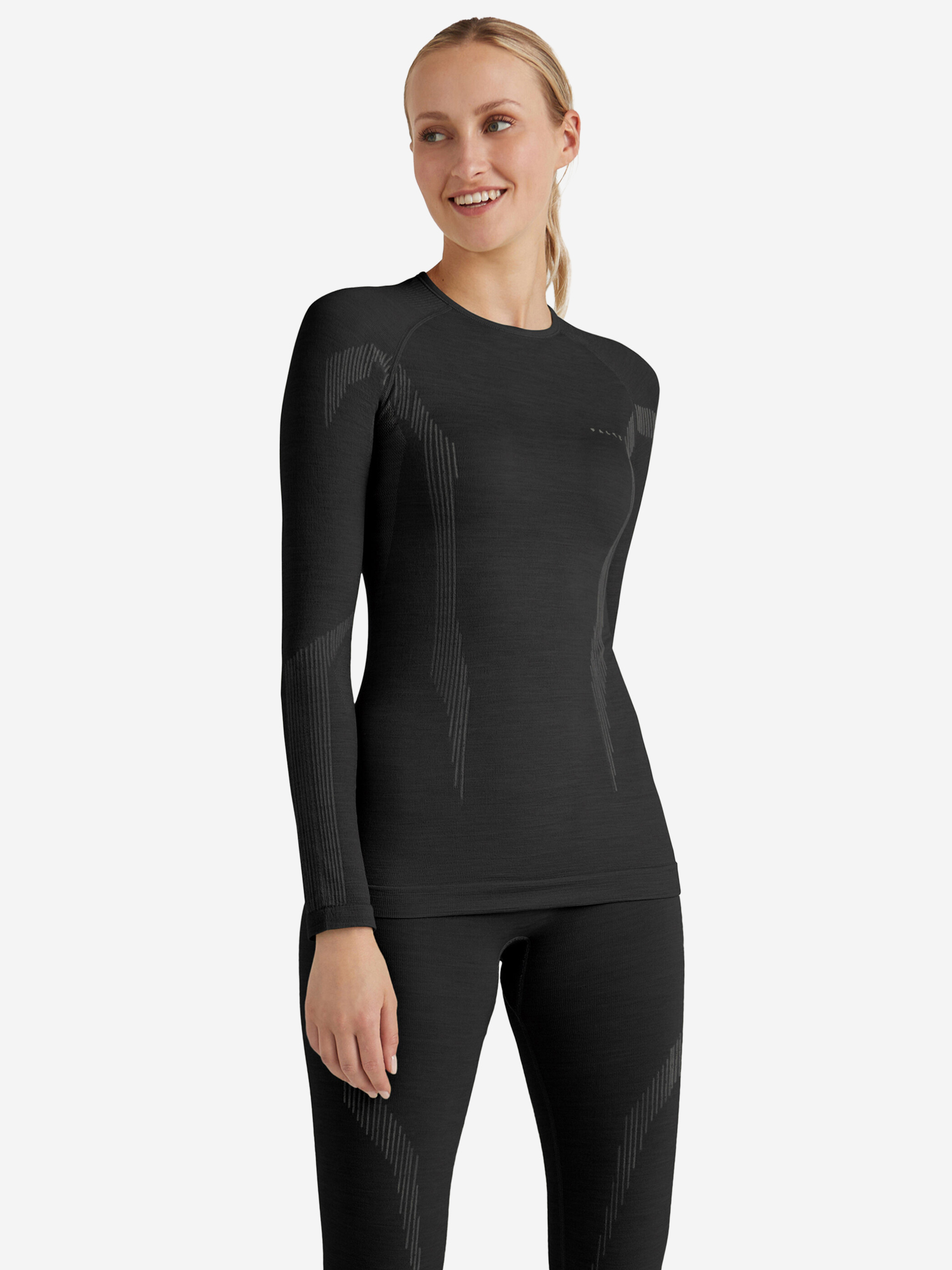 Изображение товара Женский термолонгслив FALKE для походов и зимних видов спорта