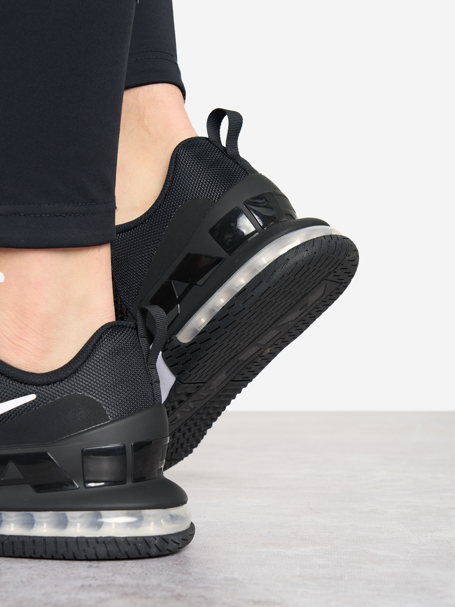 фото Кроссовки мужские nike air max alpha trainer 6, черный
