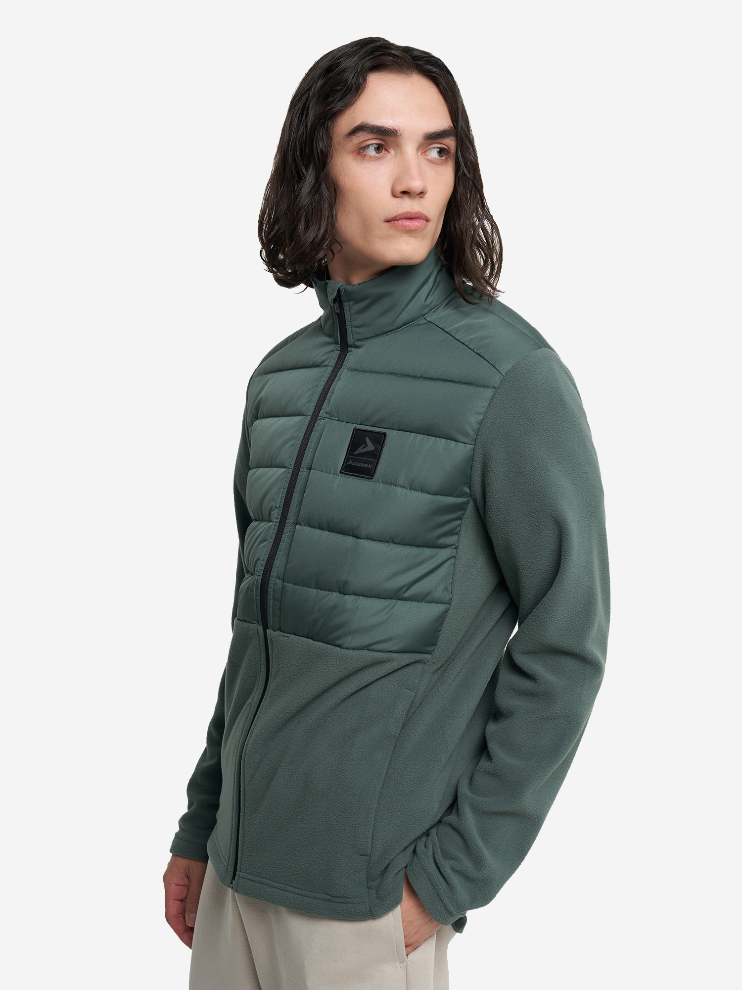Мужская легкая куртка Demix в зеленом цвете.