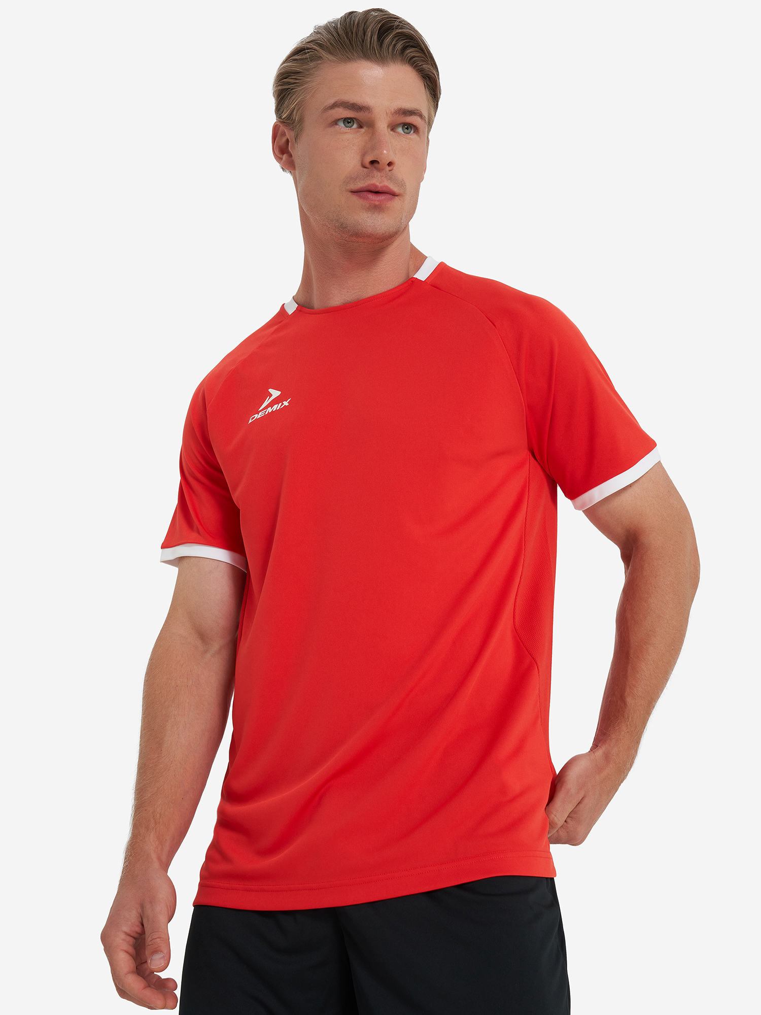 Изображение товара Мужская футболка Demix для футбола и тренировок с влаготедом