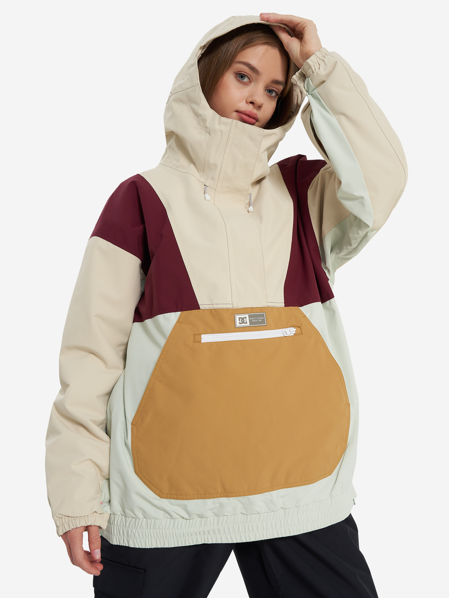 Изображение товара Анорак женский DC Shoes Chalet - стиль и комфорт для активного отдыха