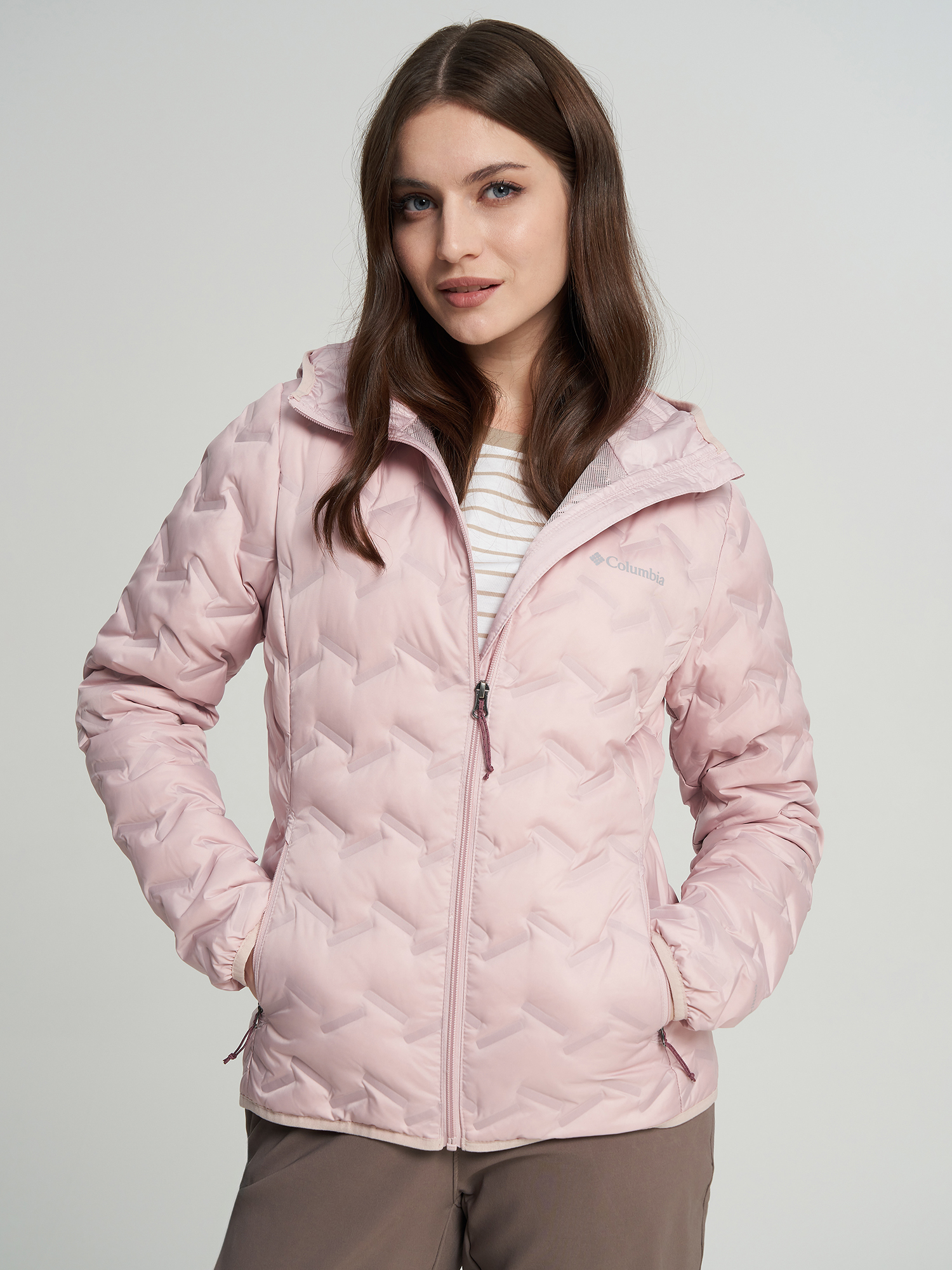 Изображение товара Ультралегкий пуховик женский Columbia Delta Ridge II Down Hooded Jacket, Светло-розовый Изображение товара Ультралегкий пуховик женский Columbia Delta Ridge II Down Hooded Jacket, Светло-розовый