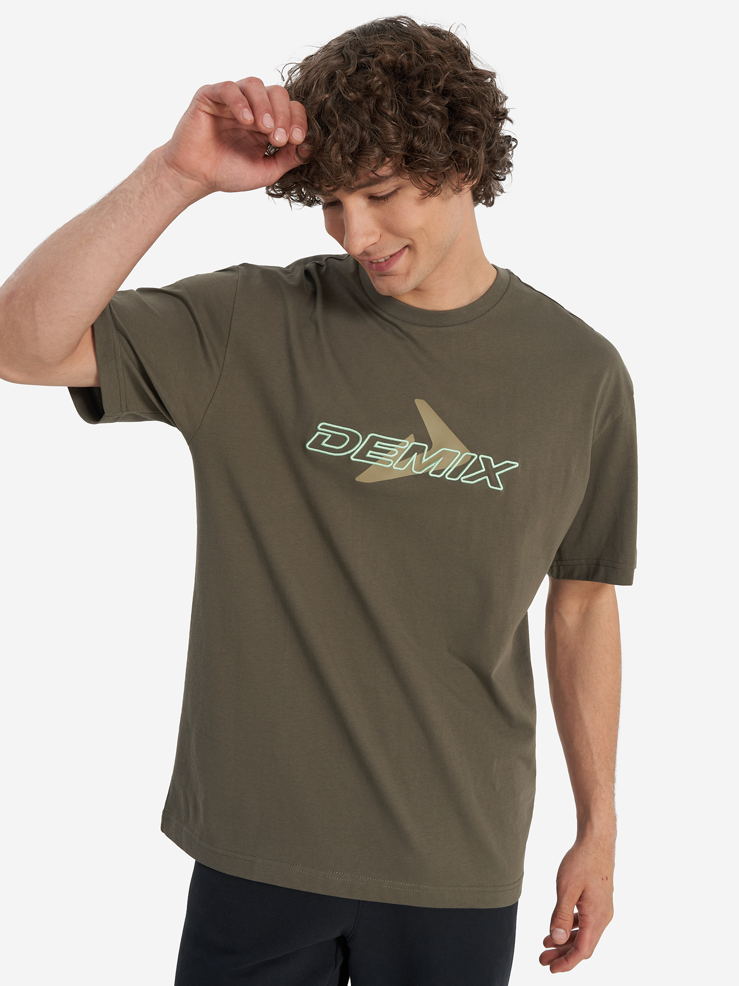 Изображение товара Мужская футболка Demix Brand Love Pack с логотипом летняя для спорта