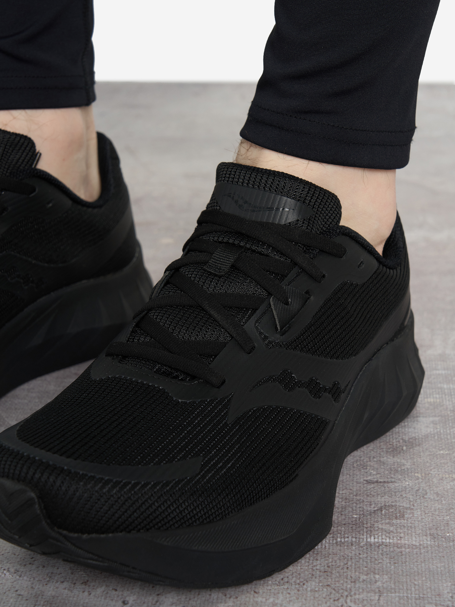 фото Кроссовки мужские saucony tide 2, черный