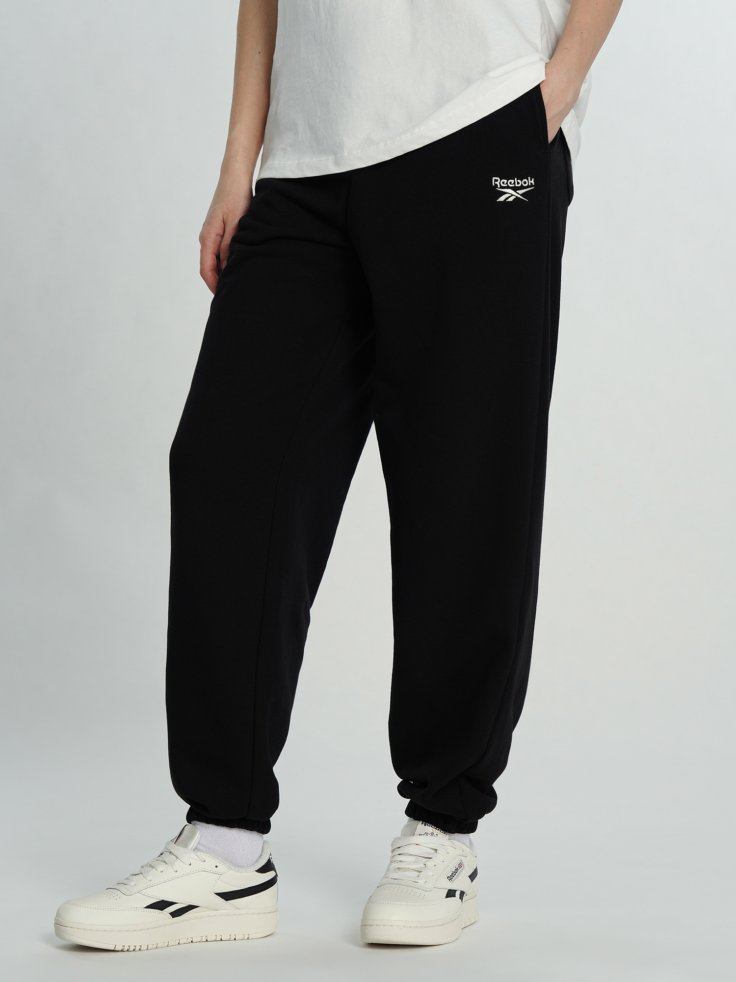 

Брюки женские Reebok Lawn Club, Черный