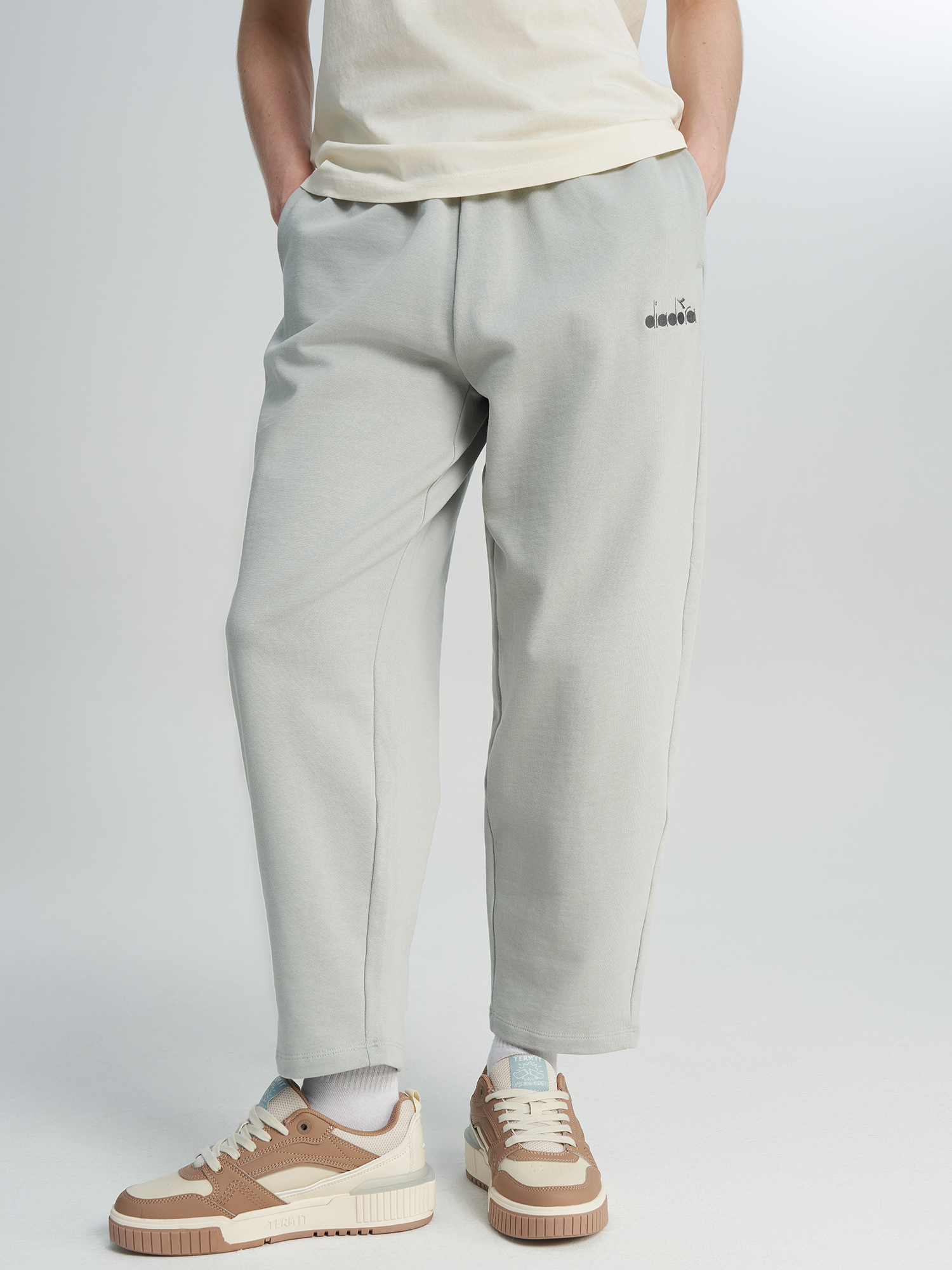 Изображение товара Брюки женские Diadora, Зелено-серый