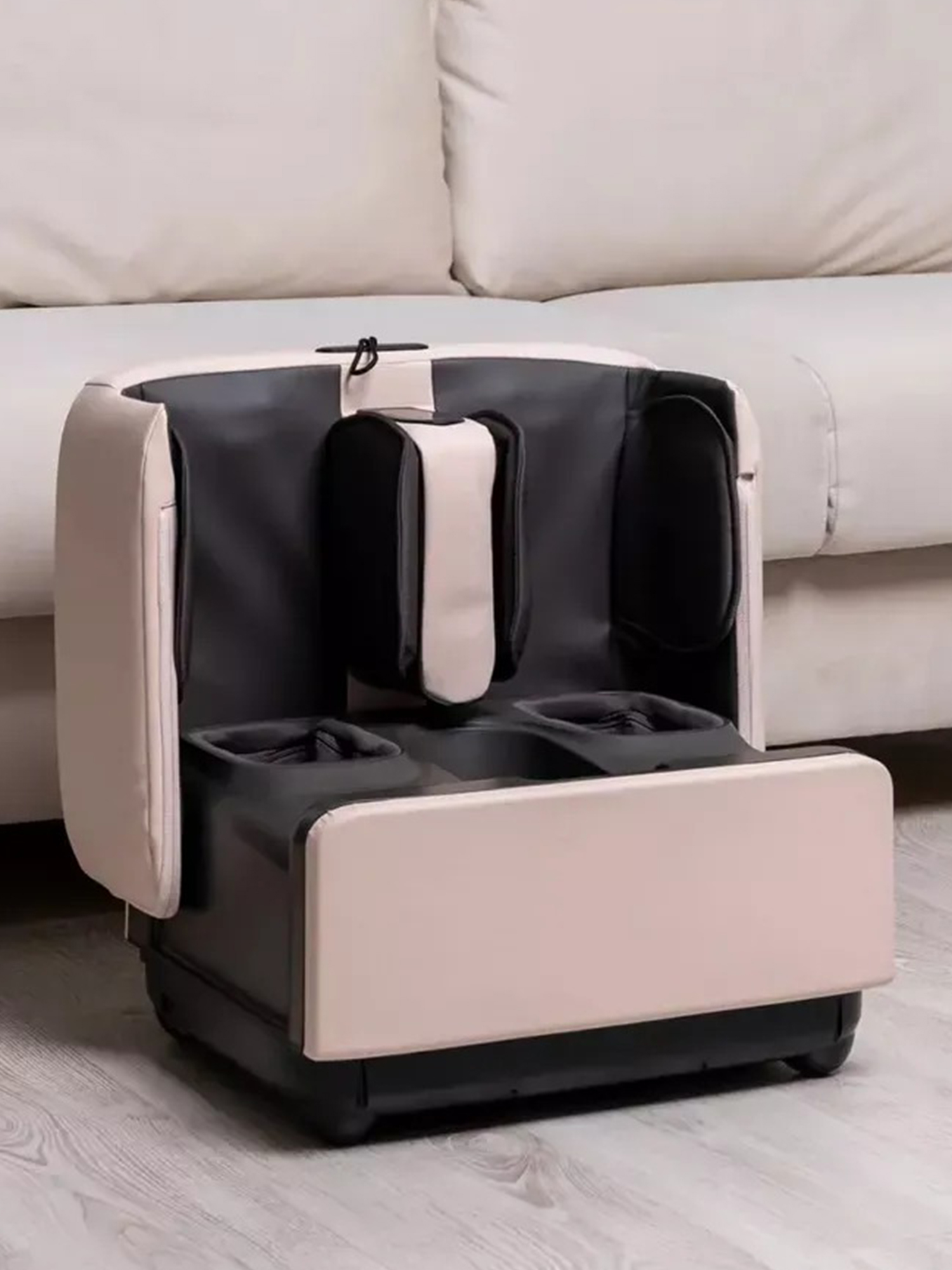 Изображение товара Массажер для ног GESS PUF бежевый вибрационный с гарантией 1 год