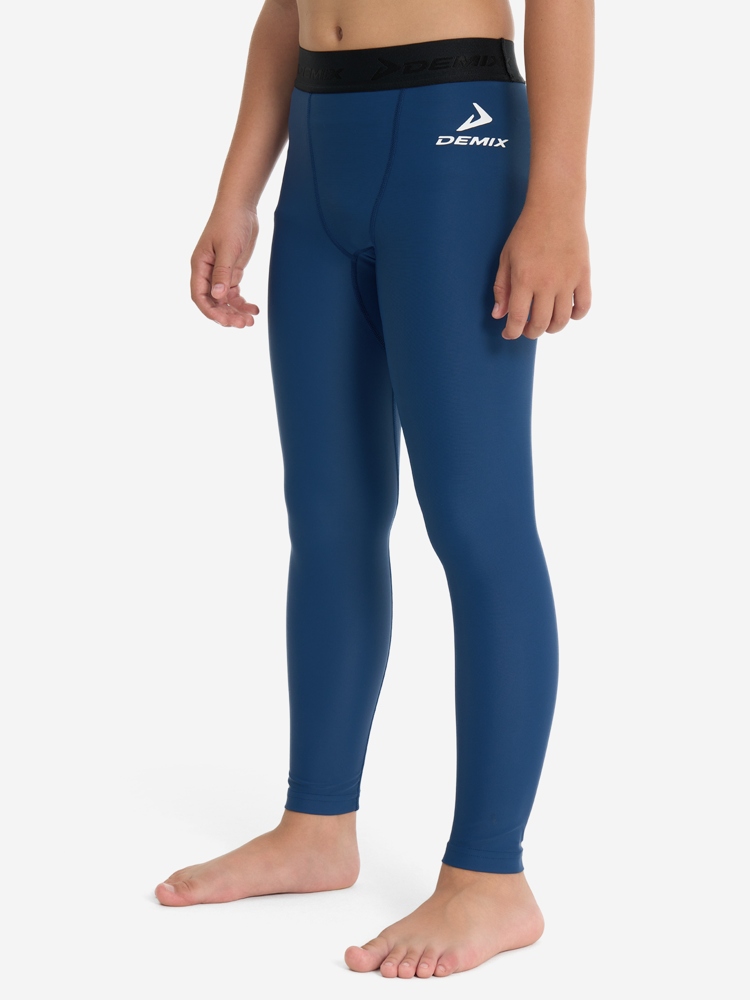 Изображение товара Компрессионные тайтсы Demix для мальчиков для футбольных игр