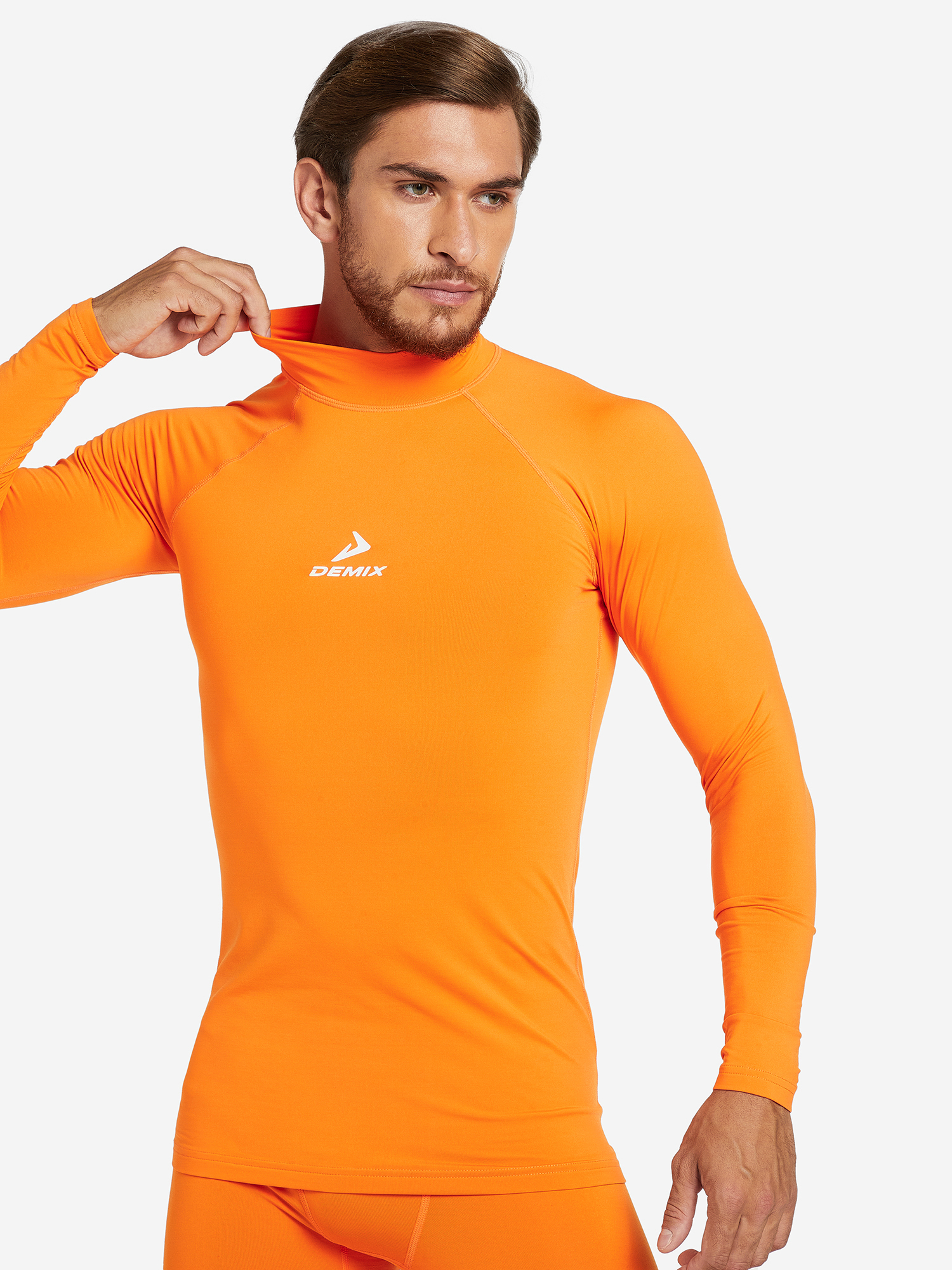 Изображение товара Мужской компрессионный лонгслив Demix Янтарный для футбола и тренировок