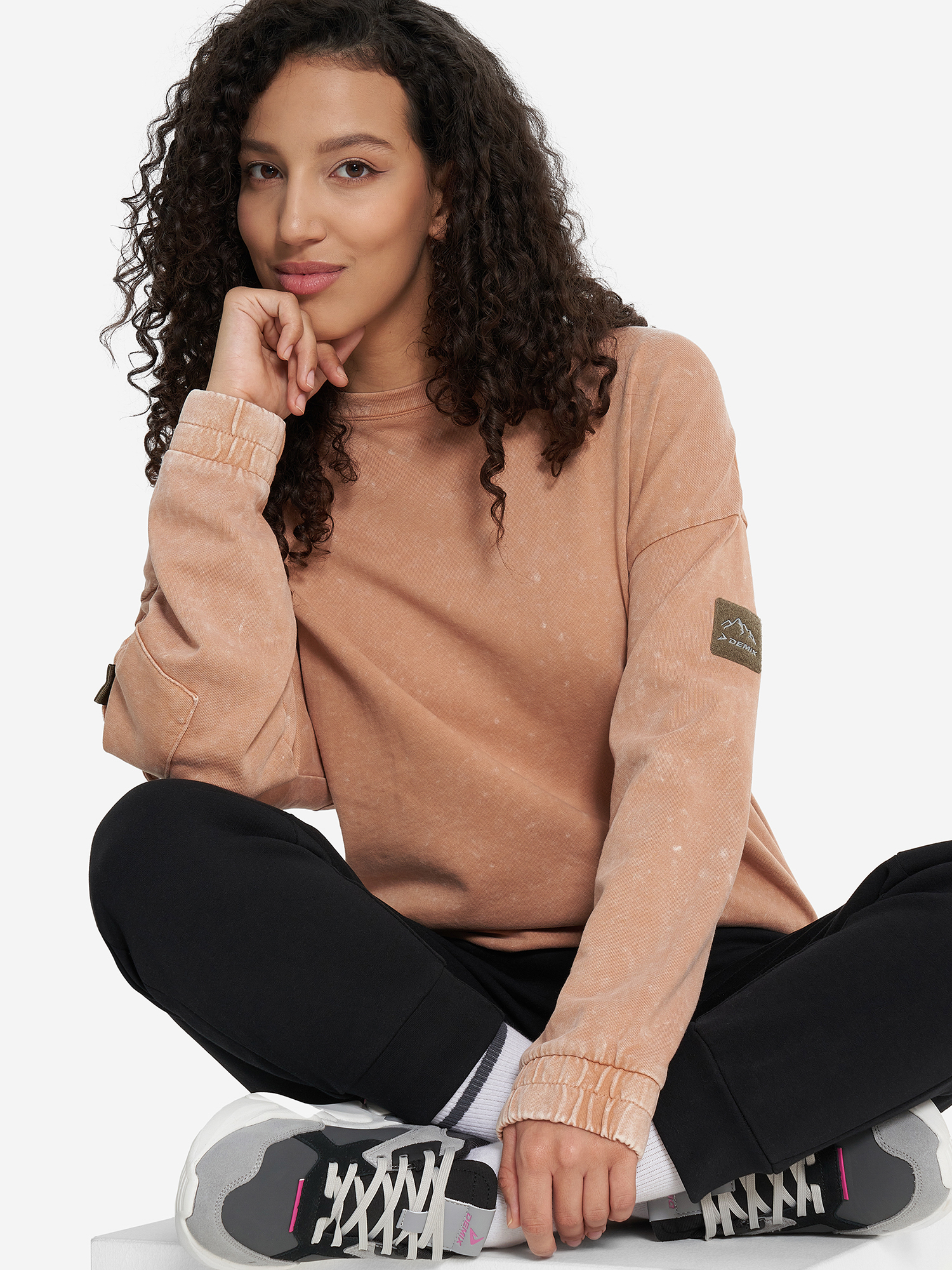 

Свитшот женский Demix, Оранжевый