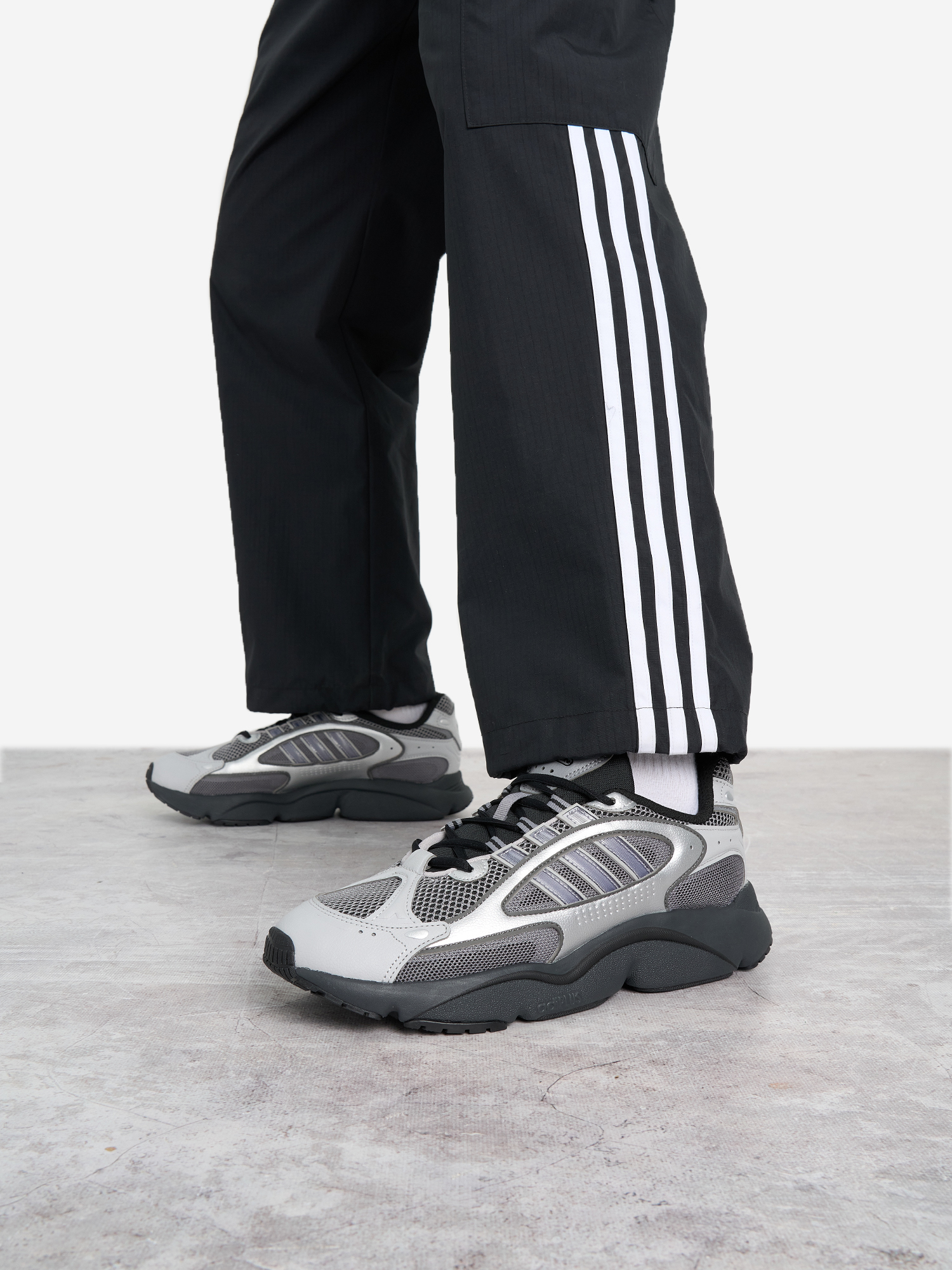 Кроссовки мужские adidas Ozmillen, Серый