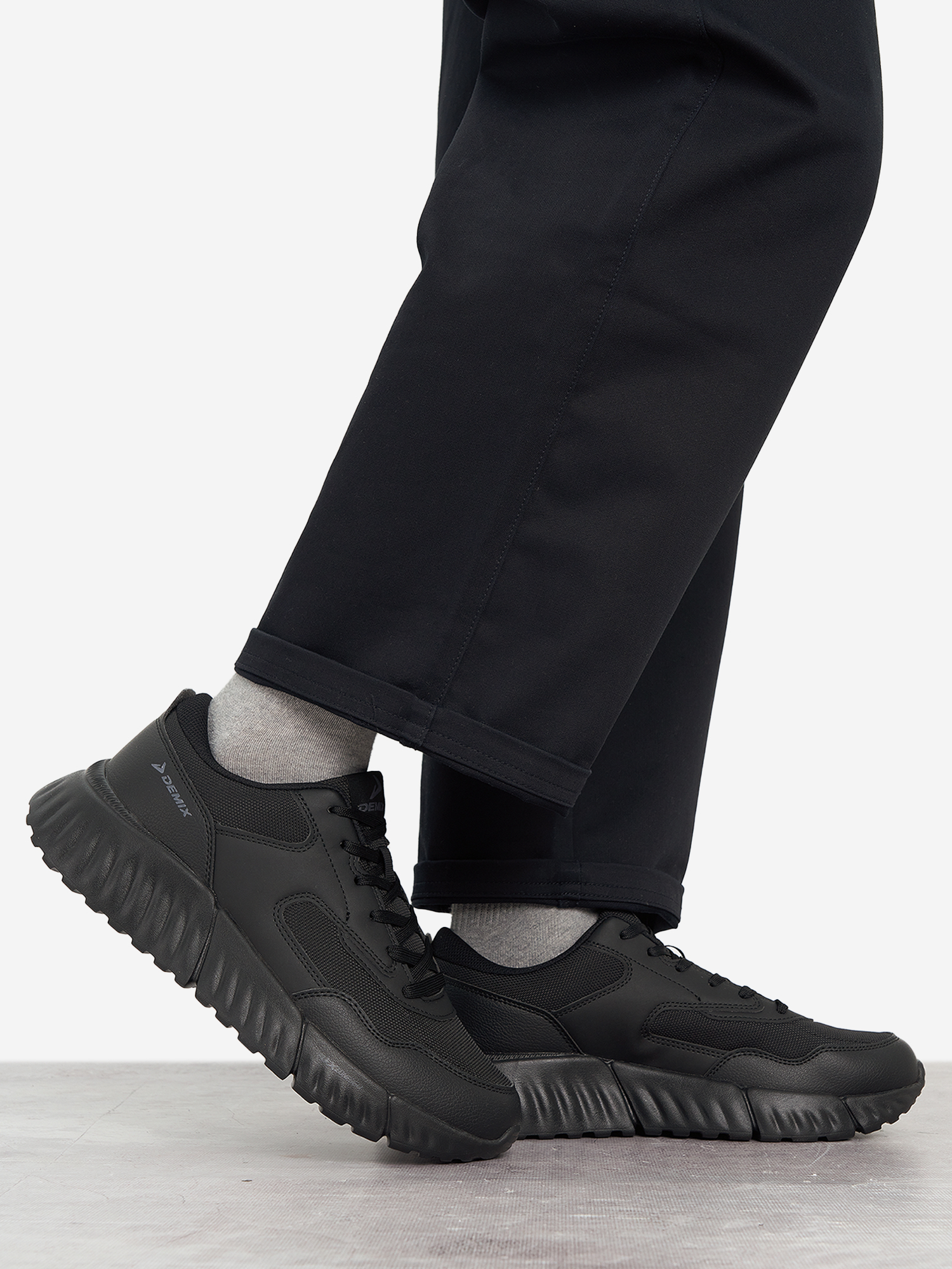 

Кроссовки мужские Demix Atlanta 5, Черный