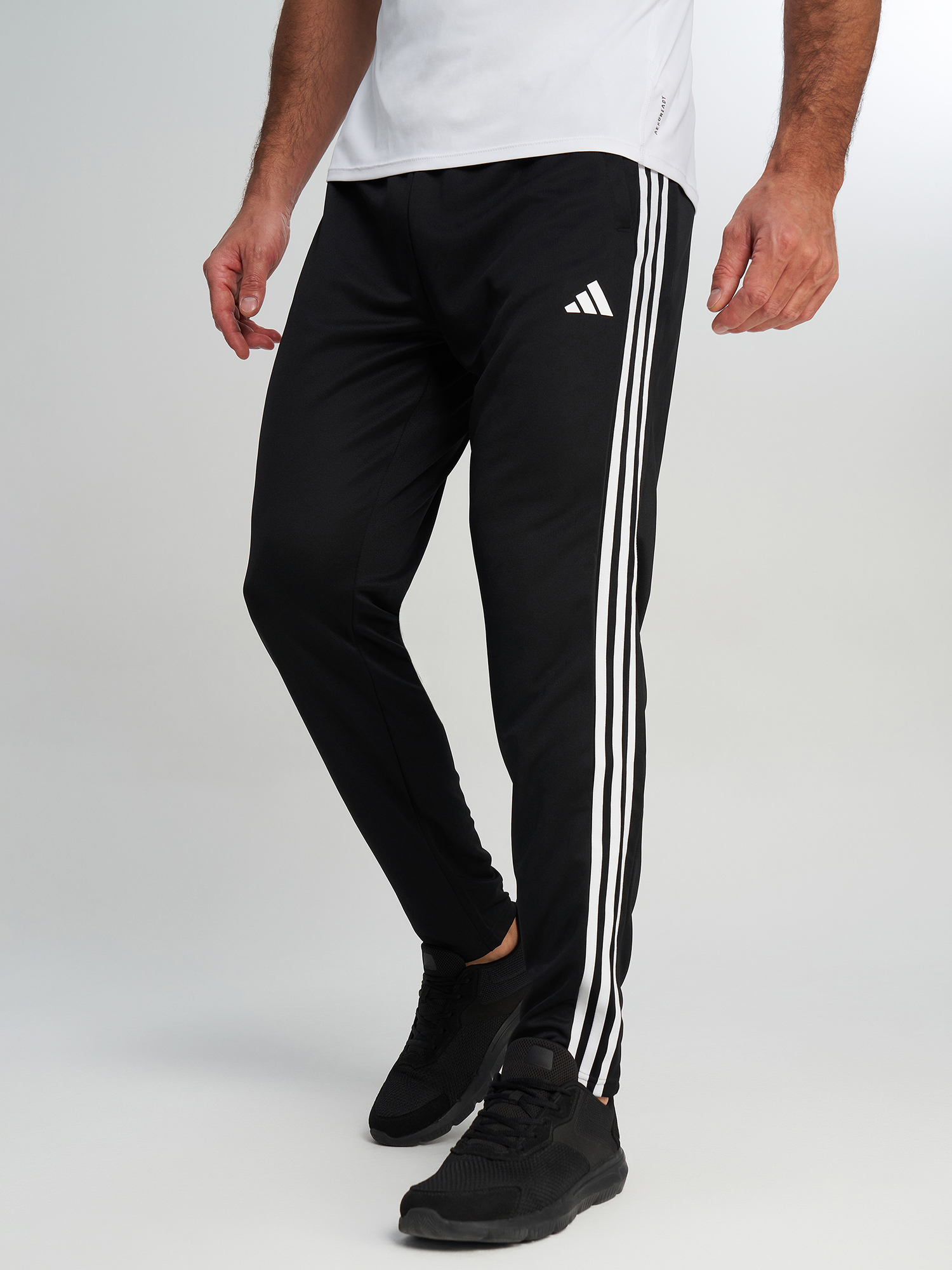 Изображение товара Мужские спортивные брюки adidas для фитнеса и тренингов из полиэстера Изображение товара Мужские спортивные брюки adidas для фитнеса и тренингов из полиэстера