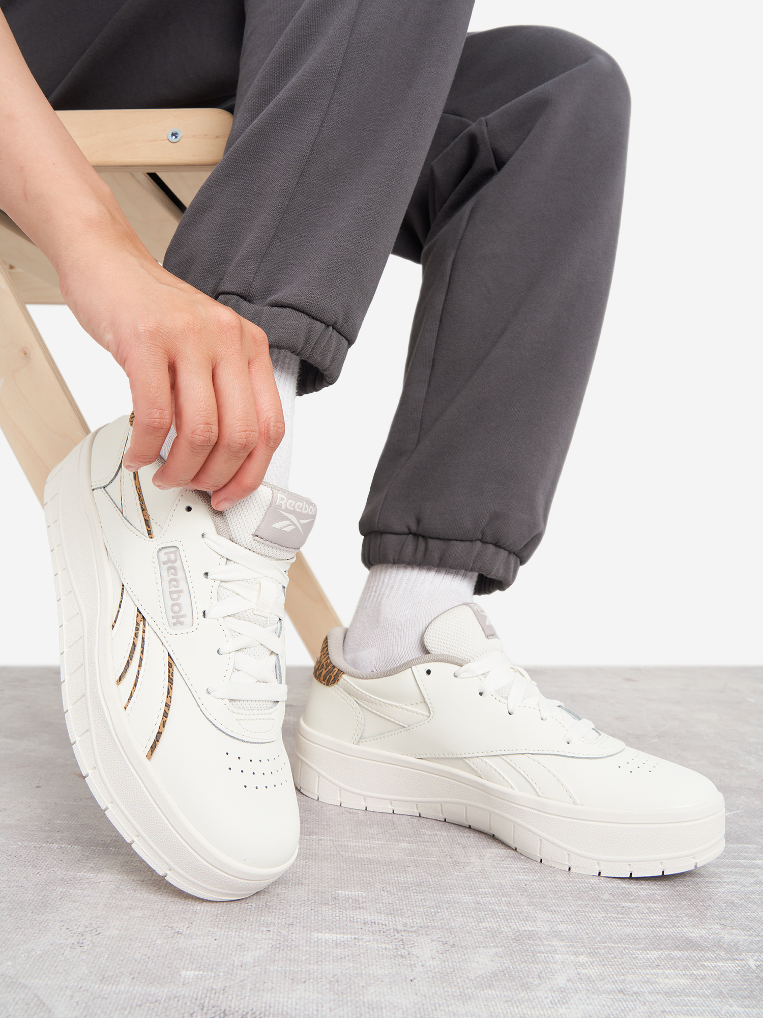 

Кеды женские Reebok Court Advance Surge, Белый