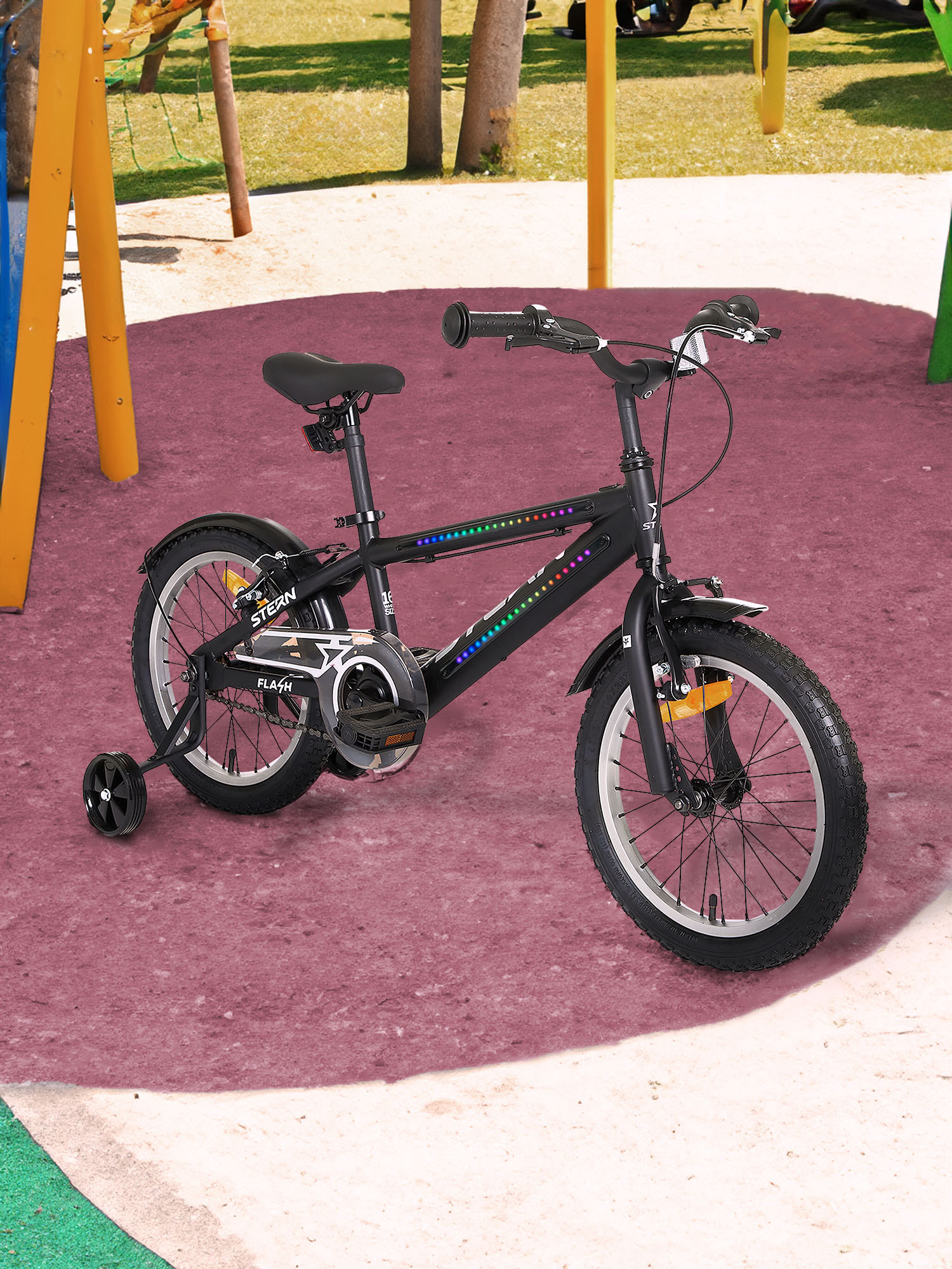 Изображение товара Детский велосипед Stern Flash 16 с яркой подсветкой и боковыми колесами
