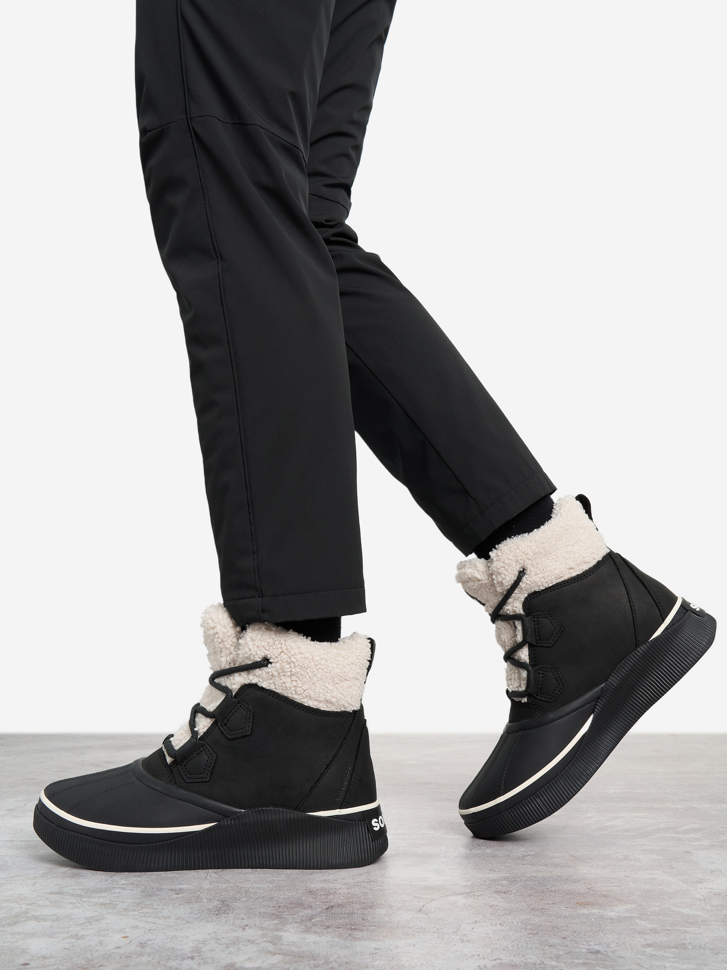 

Ботинки утепленные женские Sorel Out N About™ IV Chillz Wp, Черный