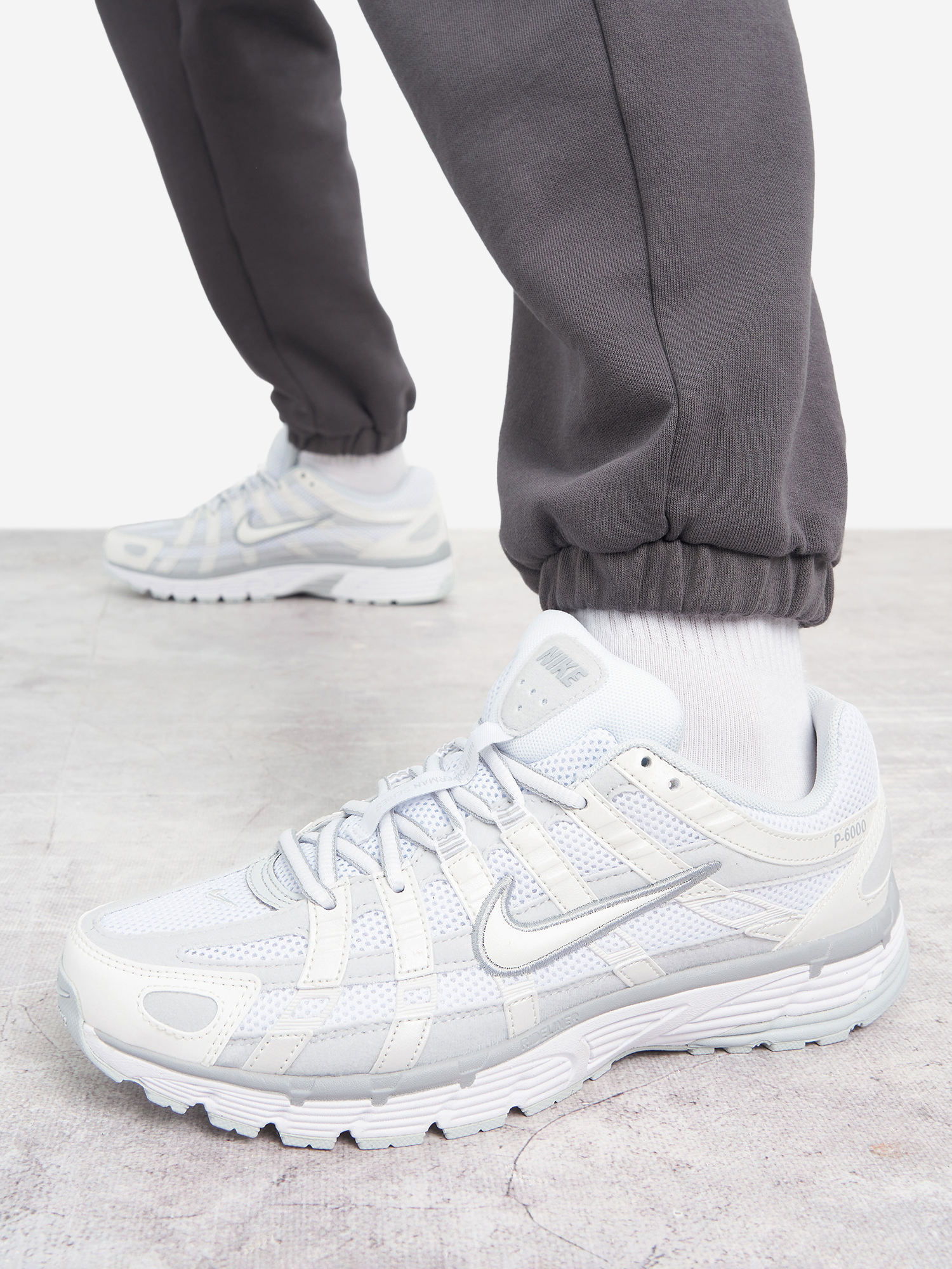 Изображение товара Кроссовки женские Nike P-6000