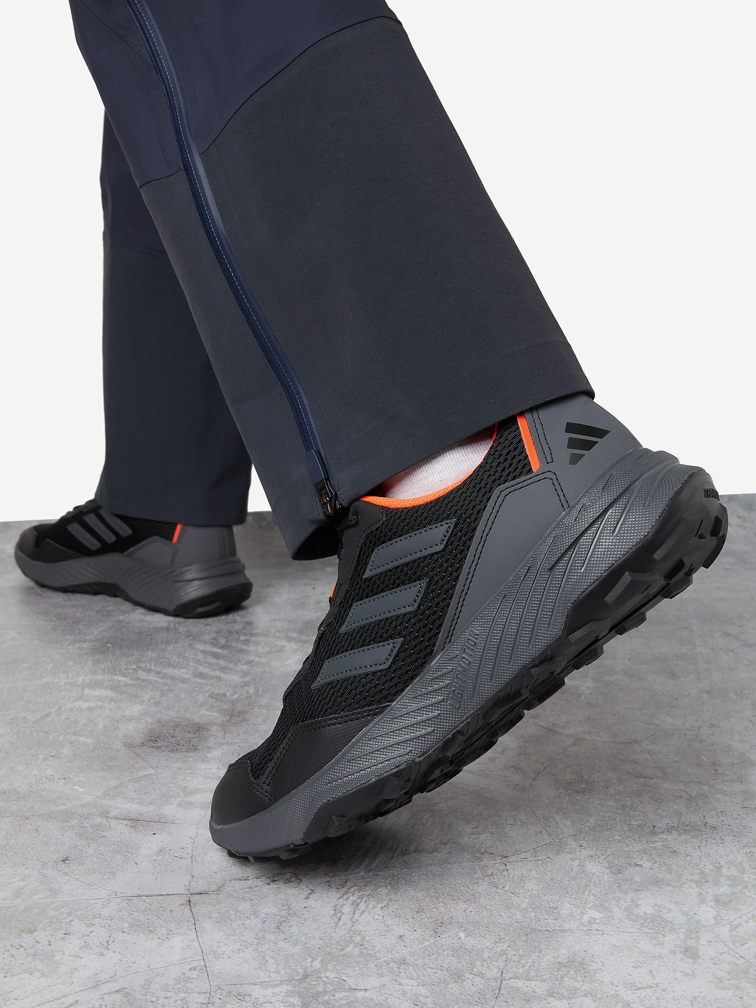 

Полуботинки мужские adidas Tracefinder, Черный