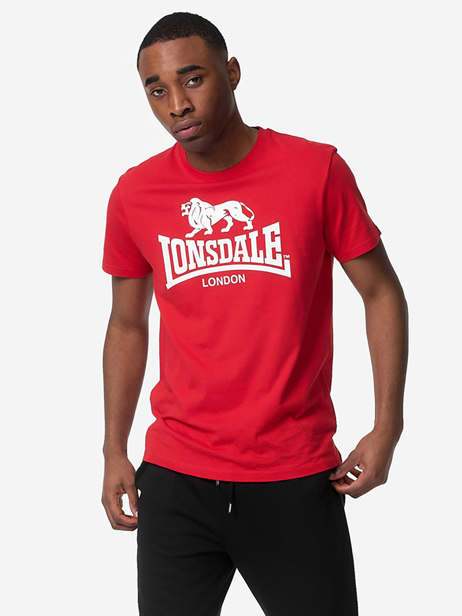 Изображение товара Мужская футболка LONSDALE ST. ERNEY с логотипом из хлопка для спорта и повседневной носки