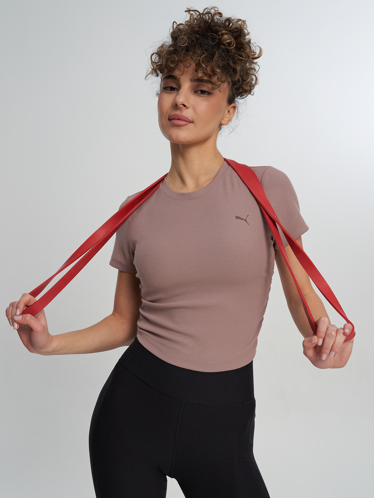 Изображение товара Женская спортивная футболка PUMA Cloudspun с коротким рукавом бежевый