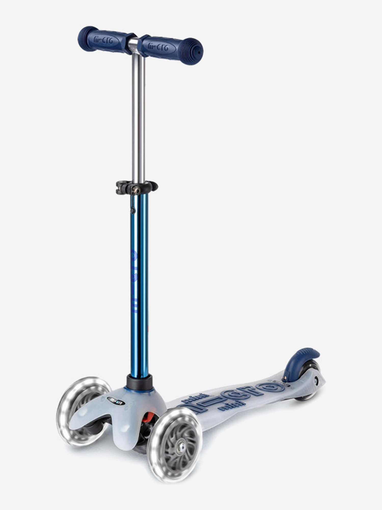 Изображение товара Детский самокат Micro Mini Deluxe Flux LED Неохром 2025 для активного отдыха