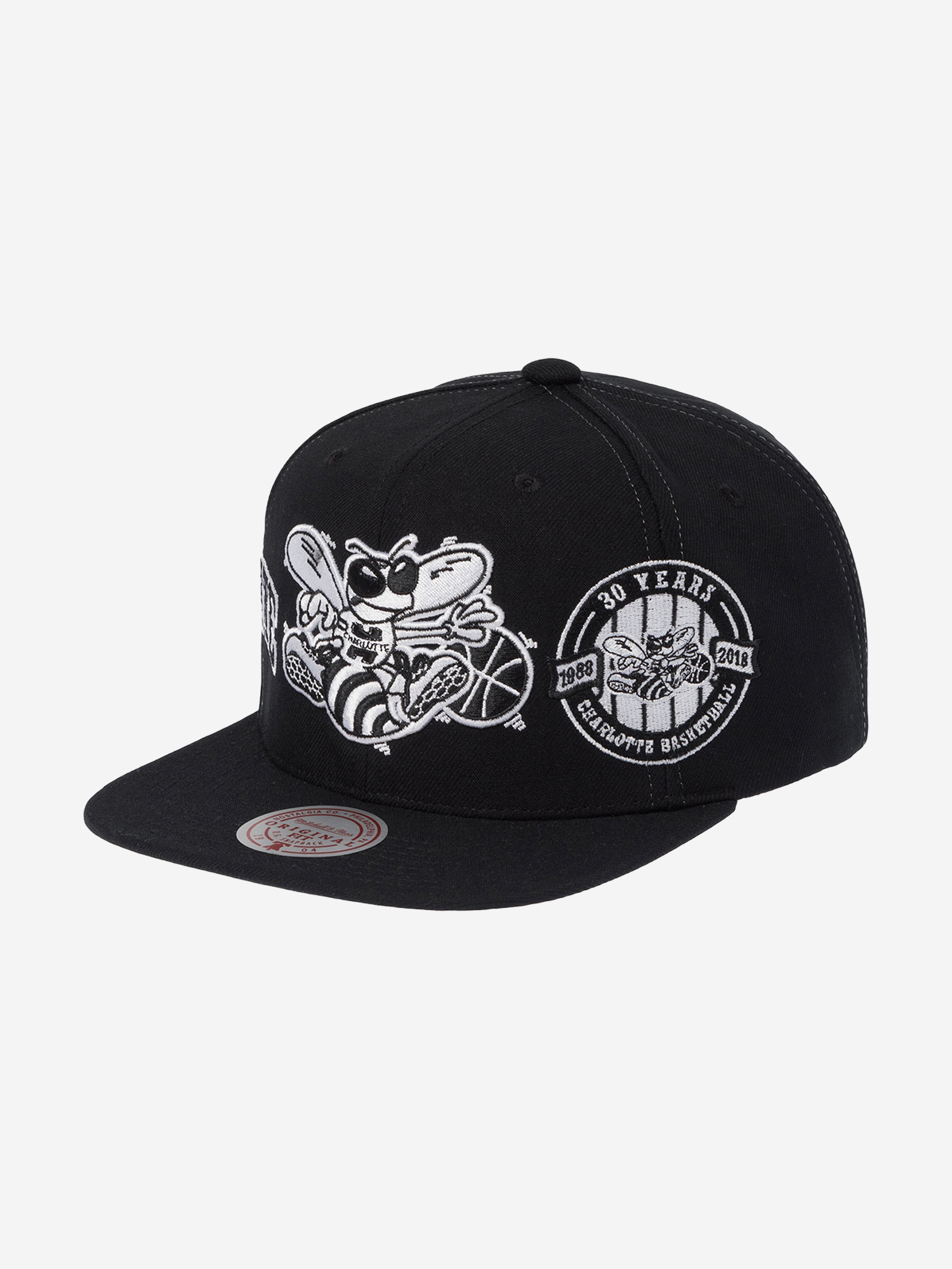 Изображение товара Бейсболка Mitchell NESS Charlotte Hornets NBA с прямым козырьком для спорта Изображение товара Бейсболка Mitchell NESS Charlotte Hornets NBA с прямым козырьком для спорта