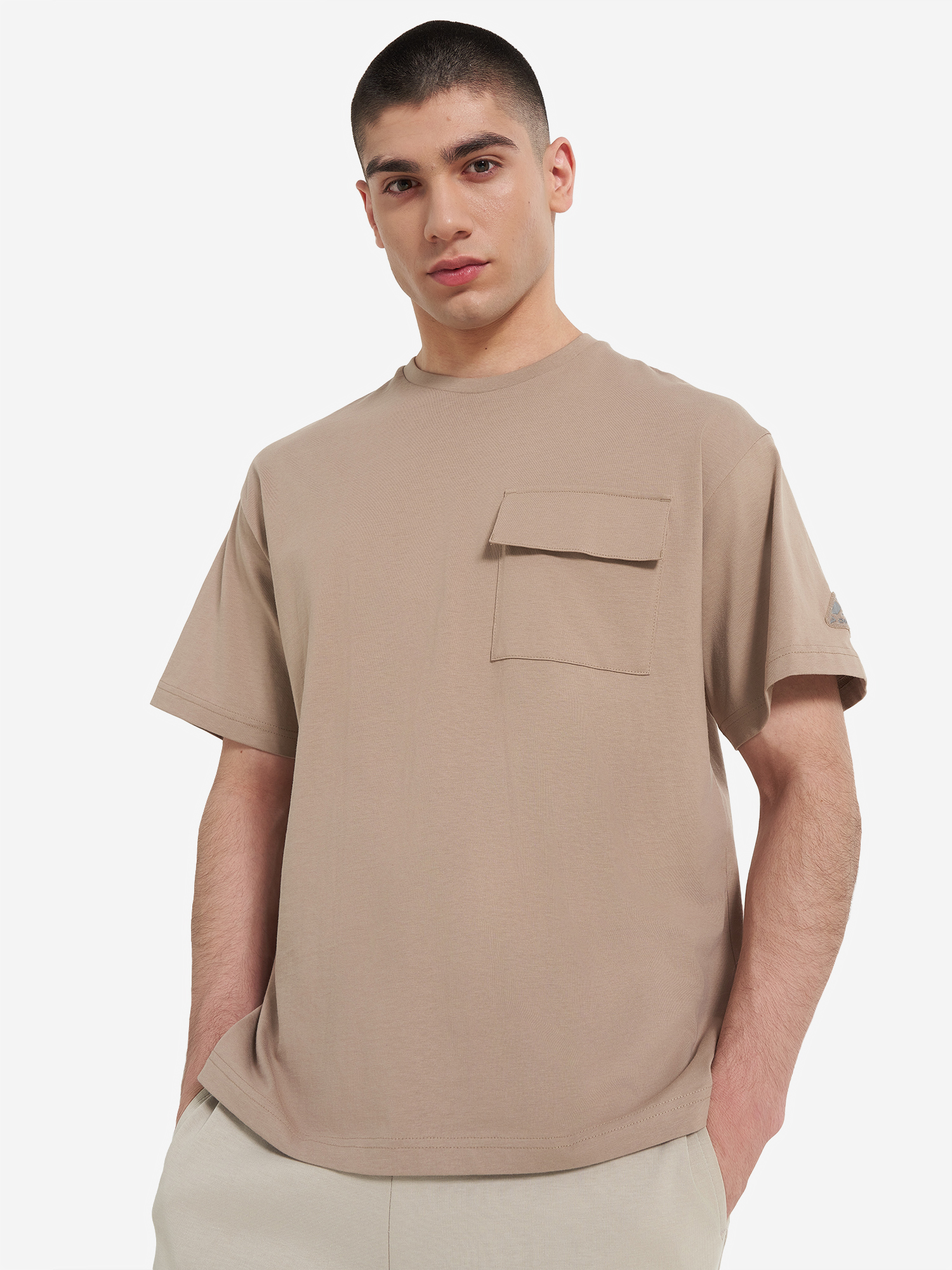 Изображение товара Мужская оверсайз футболка Demix Discover из 100% хлопка с карманом