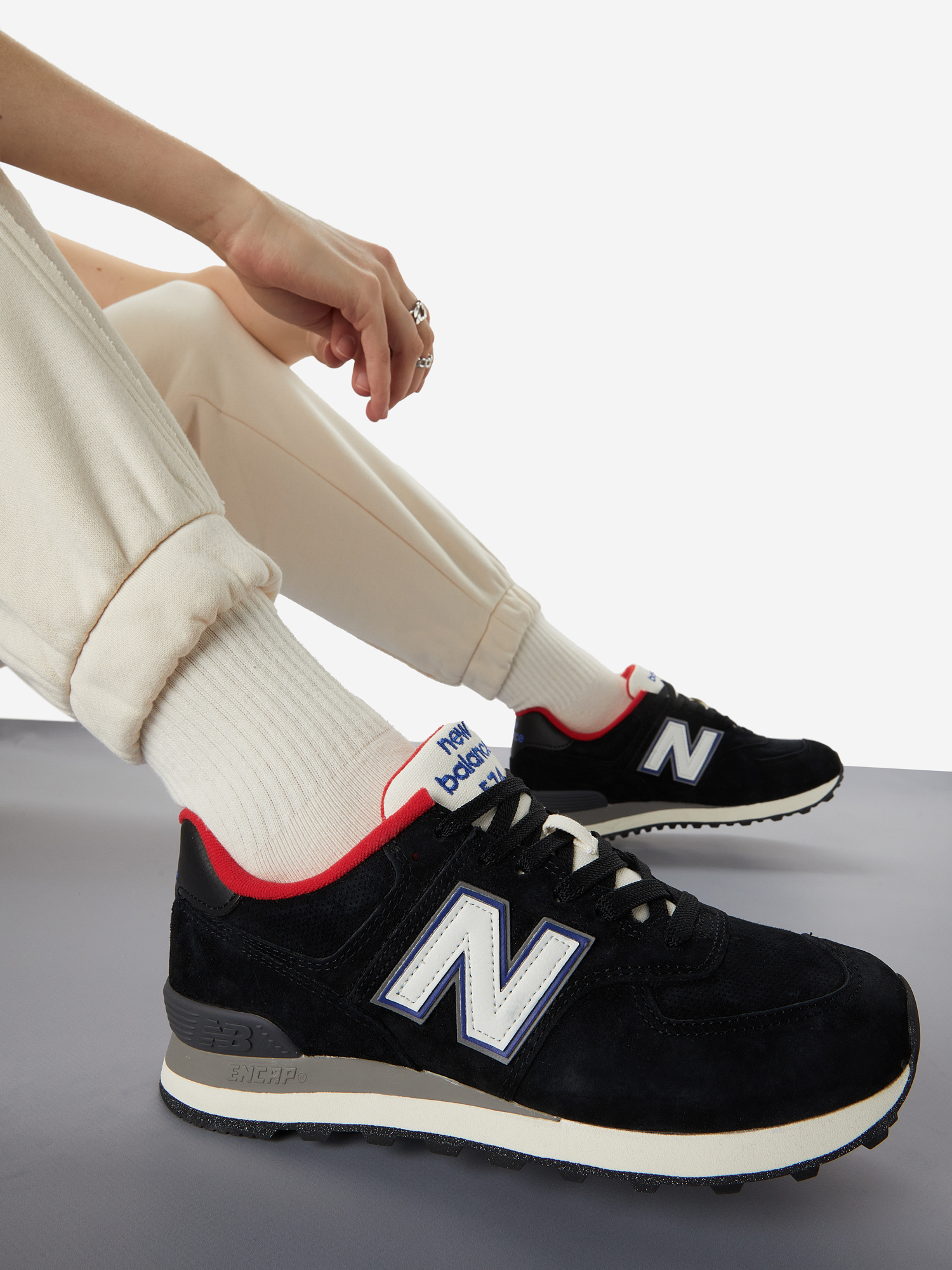 

Кроссовки женские New Balance 574, Черный