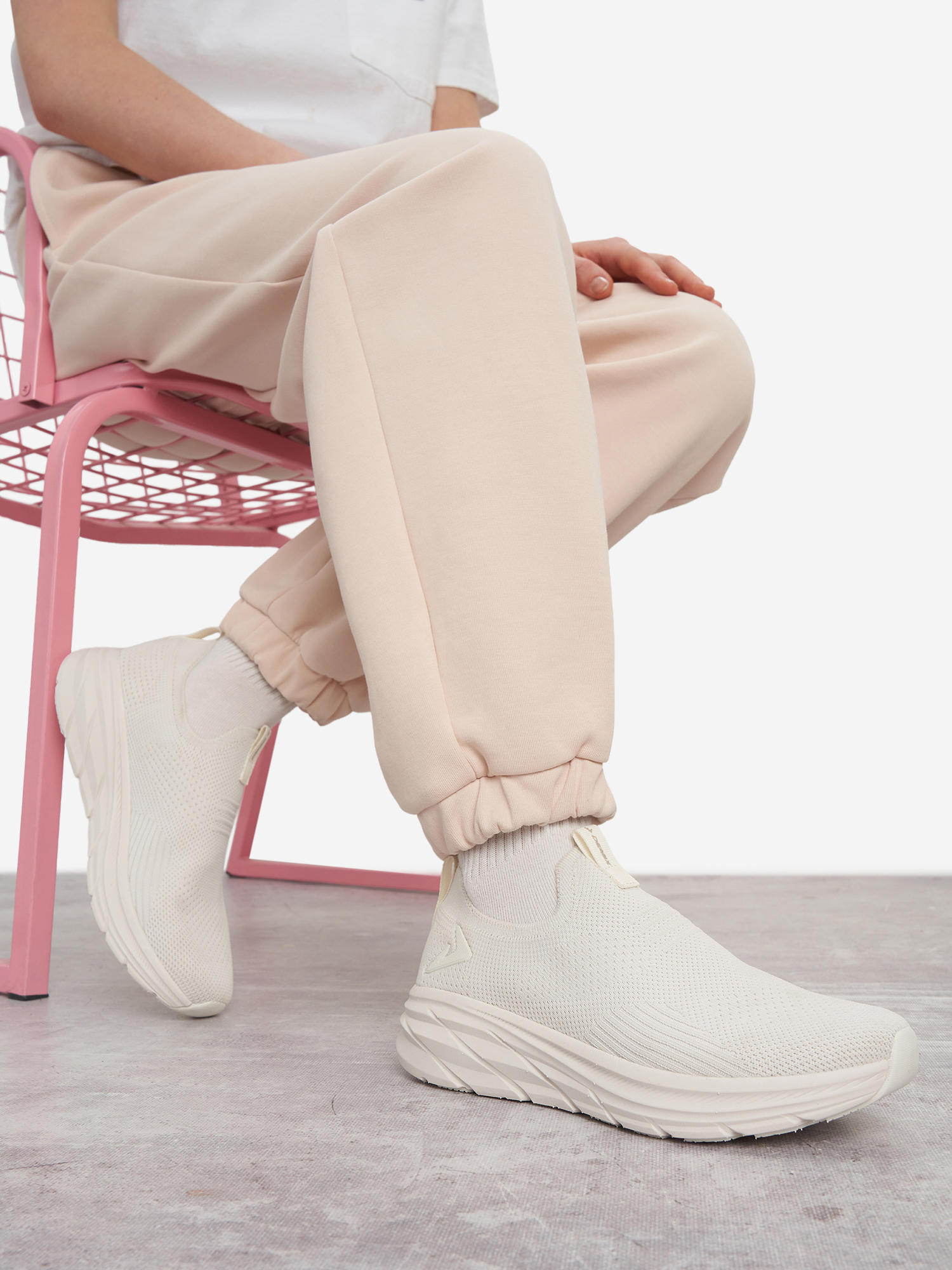 Изображение товара Женские кроссовки Demix Sliponyx для спорта и прогулок