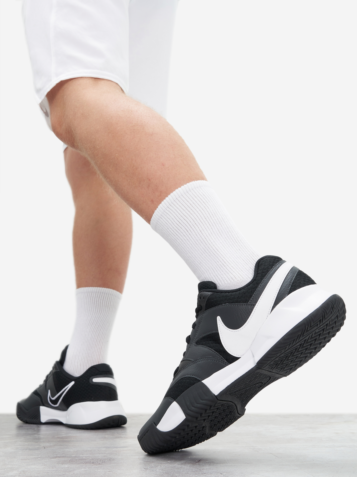 

Кроссовки мужские для тенниса Nike Court Lite 4 Cly, Черный