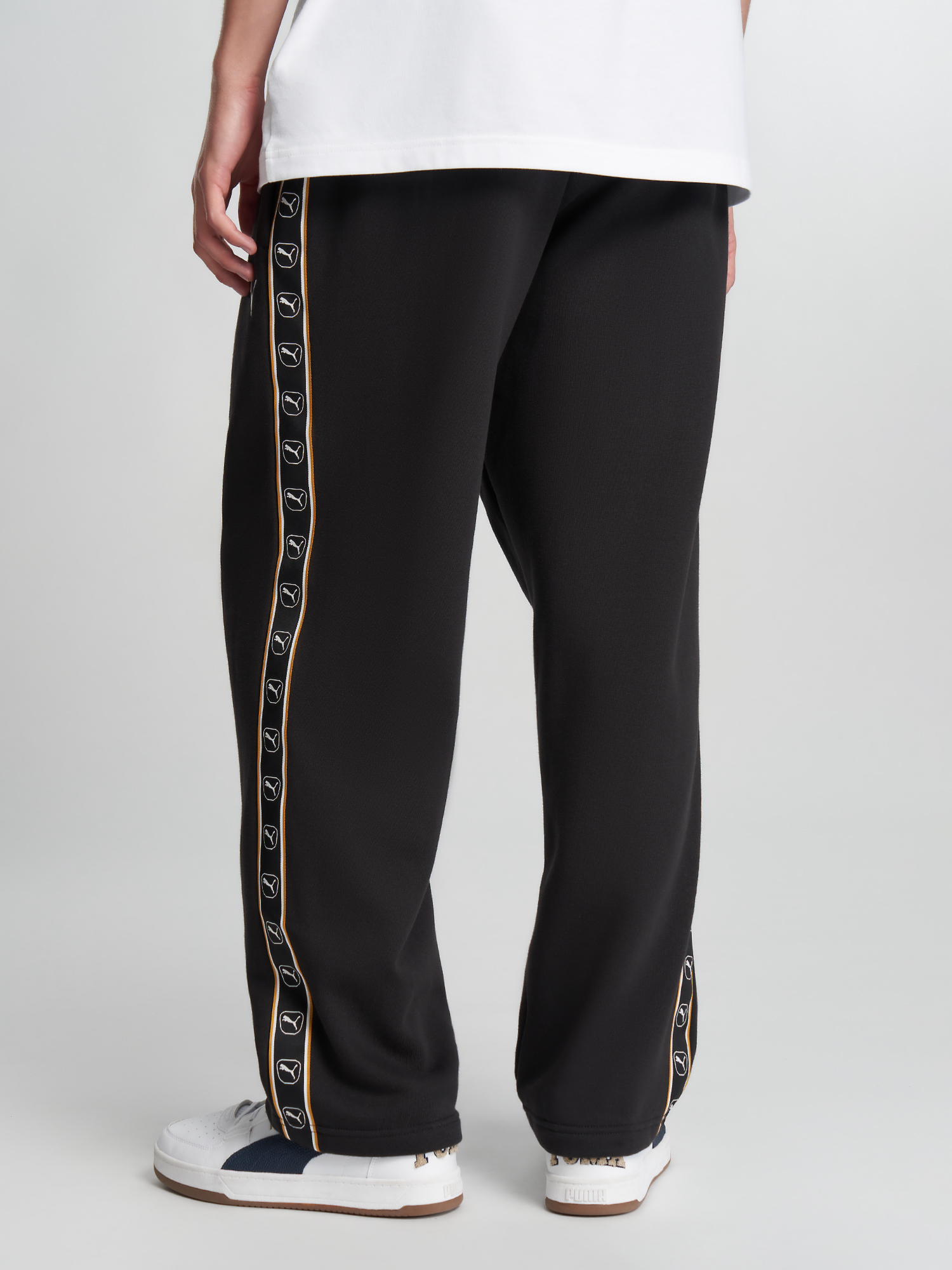 Брюки мужские PUMA Essentials Elevated Tape, Черный 3