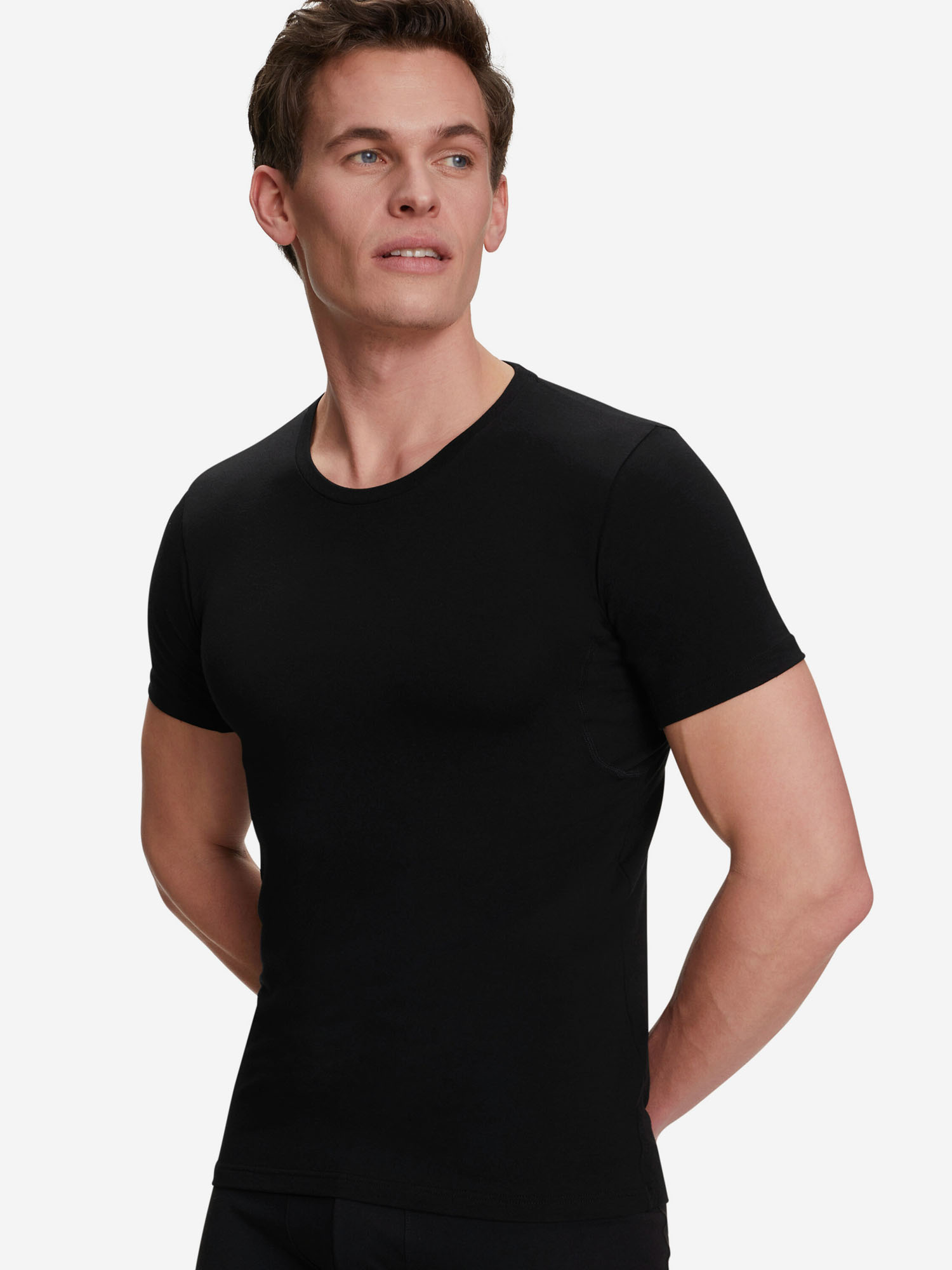 Изображение товара Мужская футболка FALKE с коротким рукавом черная спортивная одежда