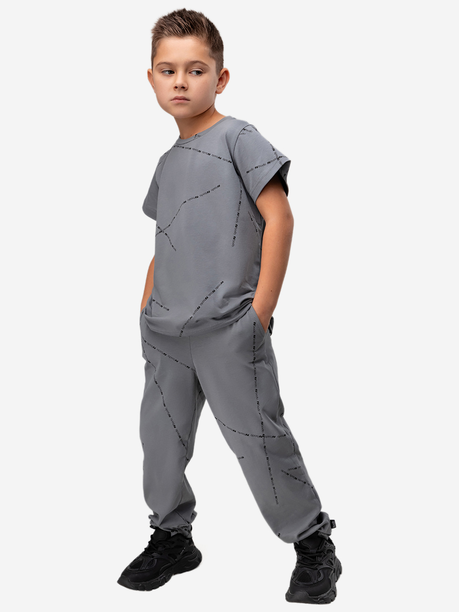 Изображение товара Костюм для мальчиков bodo темно-серый черный активный отдых путешествия