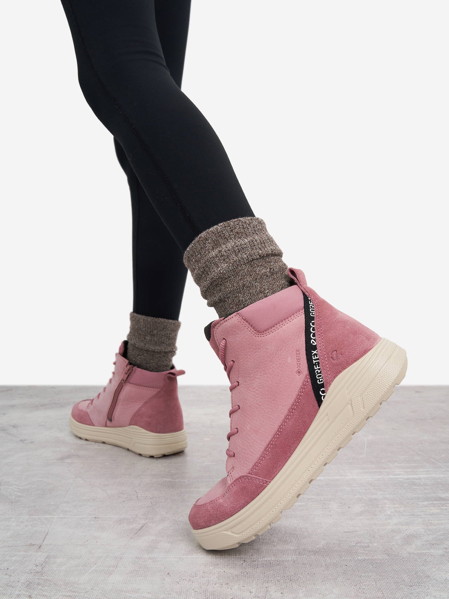 

Ботинки для девочек Ecco Urban Snowboarder, Розовый