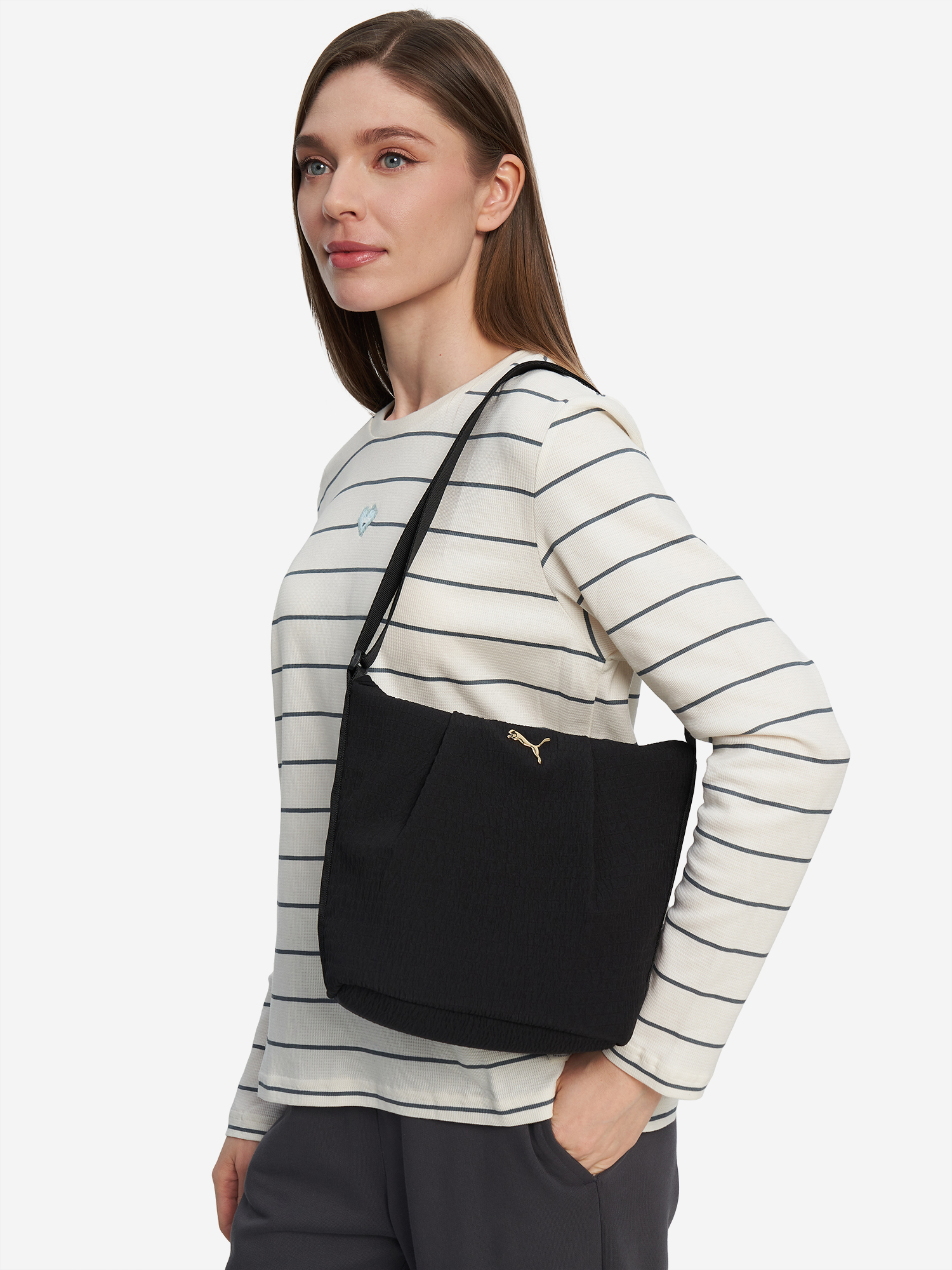 Изображение товара Женская сумка через плечо PUMA Up Zipped Bucket Bag спортивный стиль